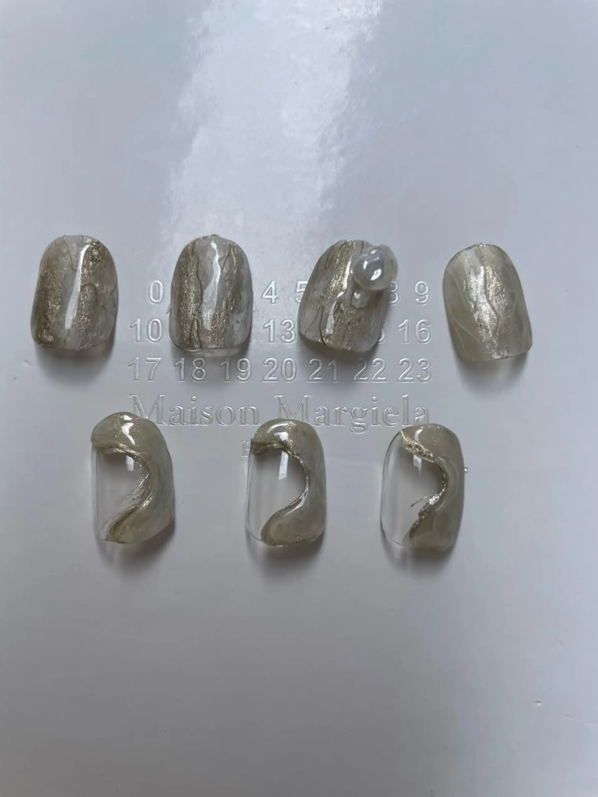 ネイル ハンドネイル mio _POHEURのネイルデザイン