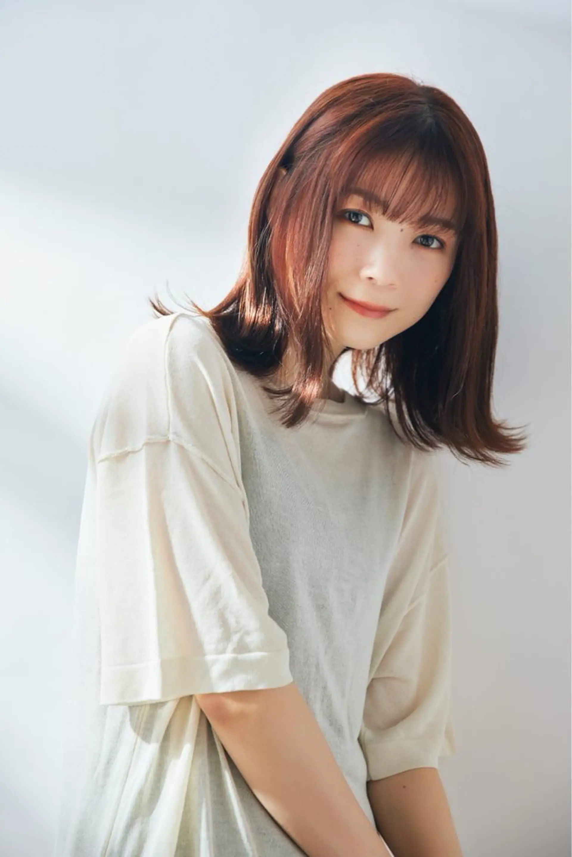 ミディアム 🎨インナーカラー が得意👍新垣⚜️のヘアスタイル