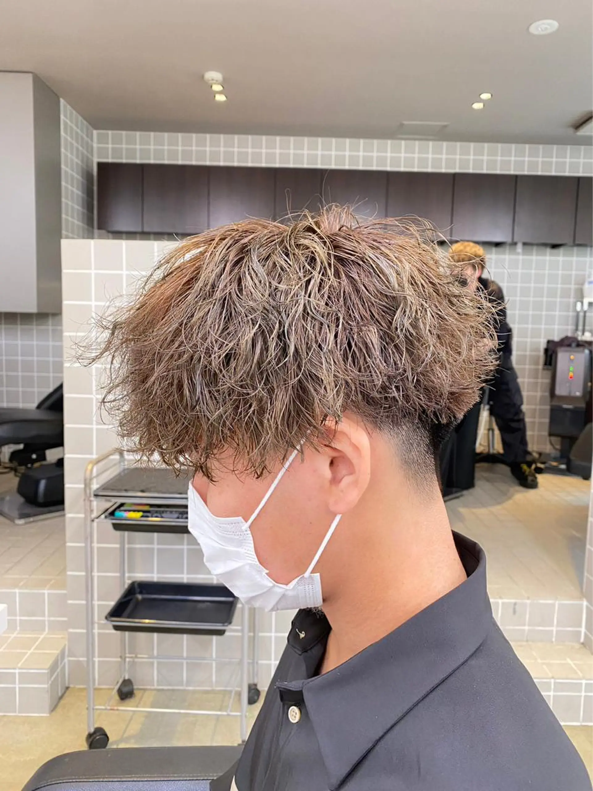 パーマ メンズ men's特化 値段以上の仕上がりにのヘアスタイル