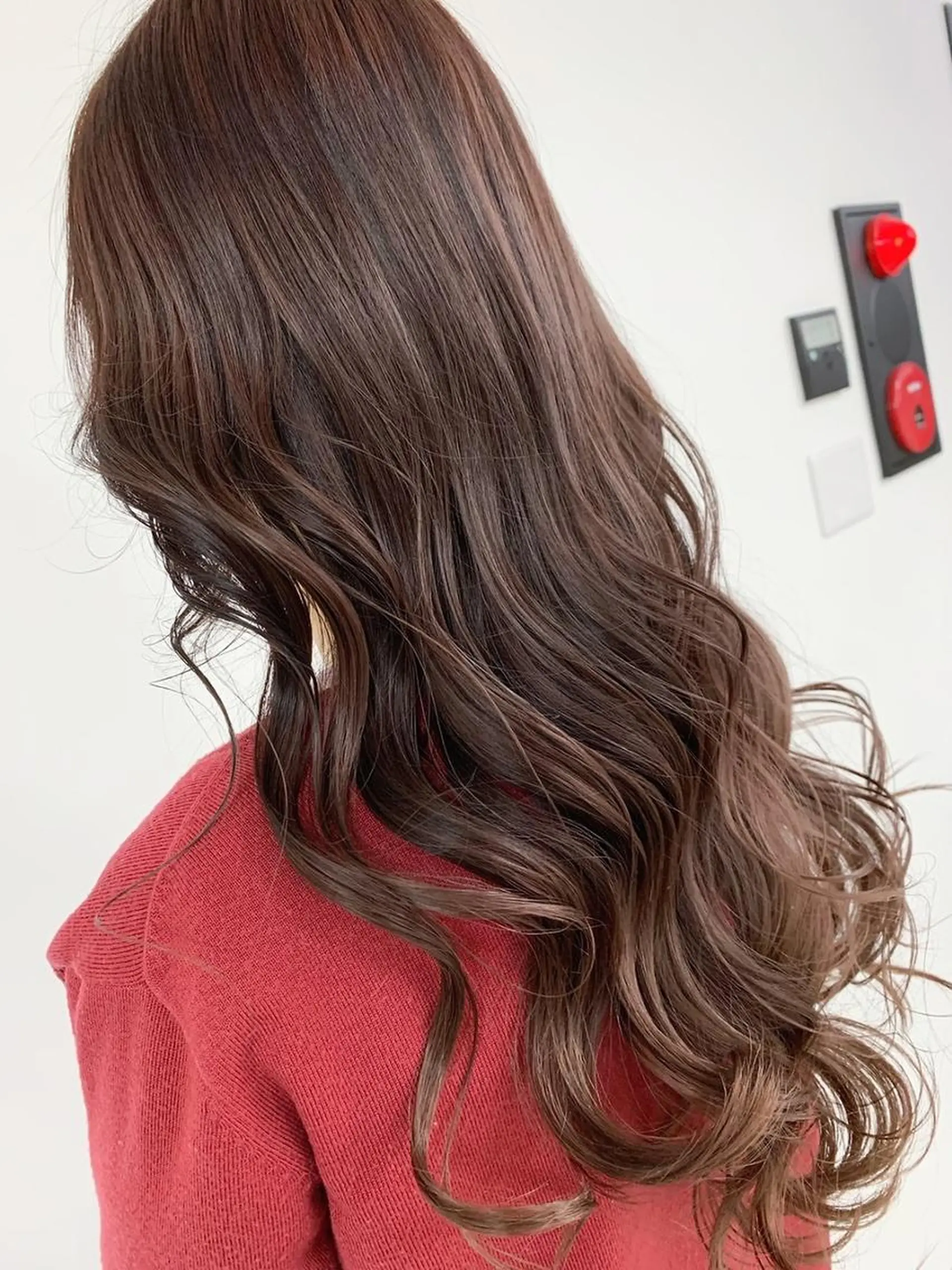 ミディアム カット ヘアカラー 上重 晴輝 Recharme新保のヘアスタイル