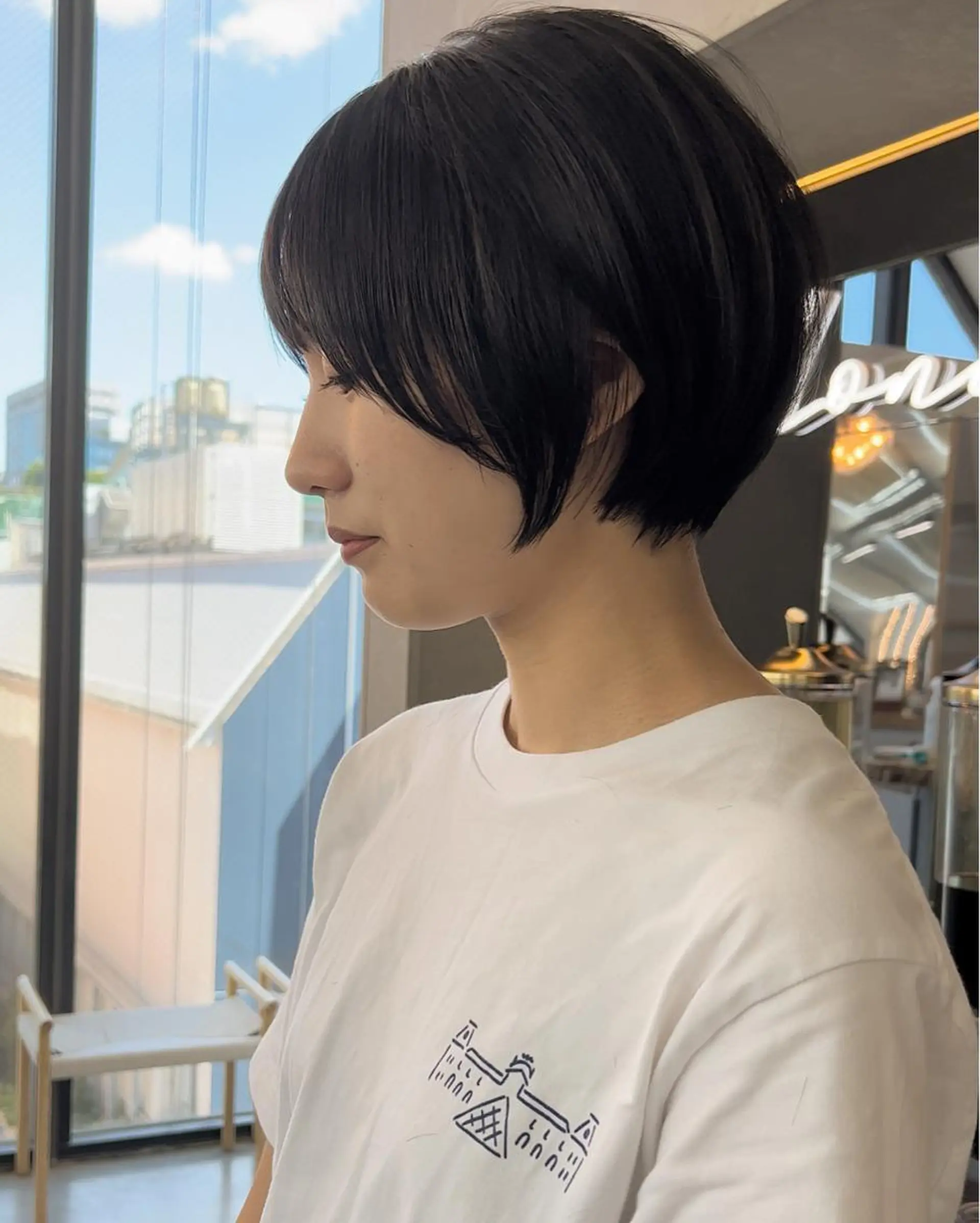 ショート 艶感カラー/縮毛矯正 髪質改善/三ツ木一生のヘアスタイル