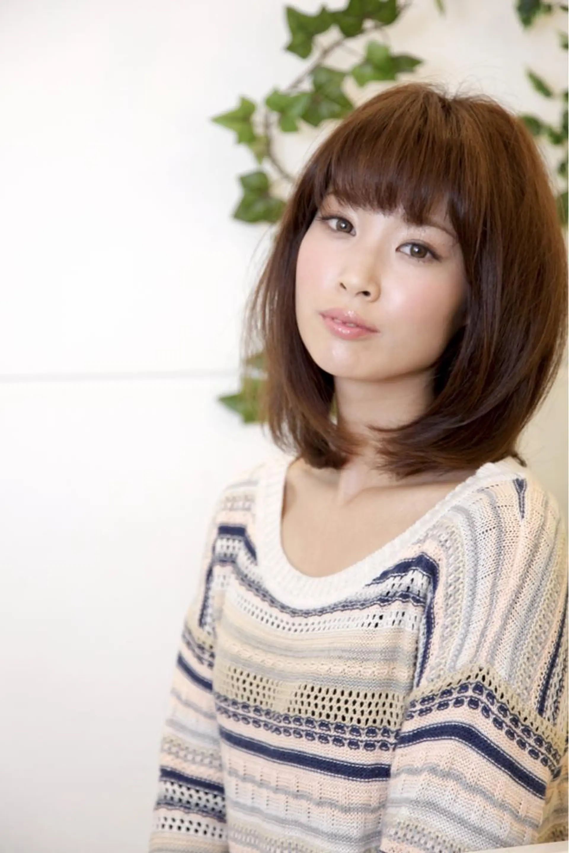 ミディアム カラー アッシュ ベージュカラー 伸ばしかけ BANDE 水崎 悟のヘアスタイル