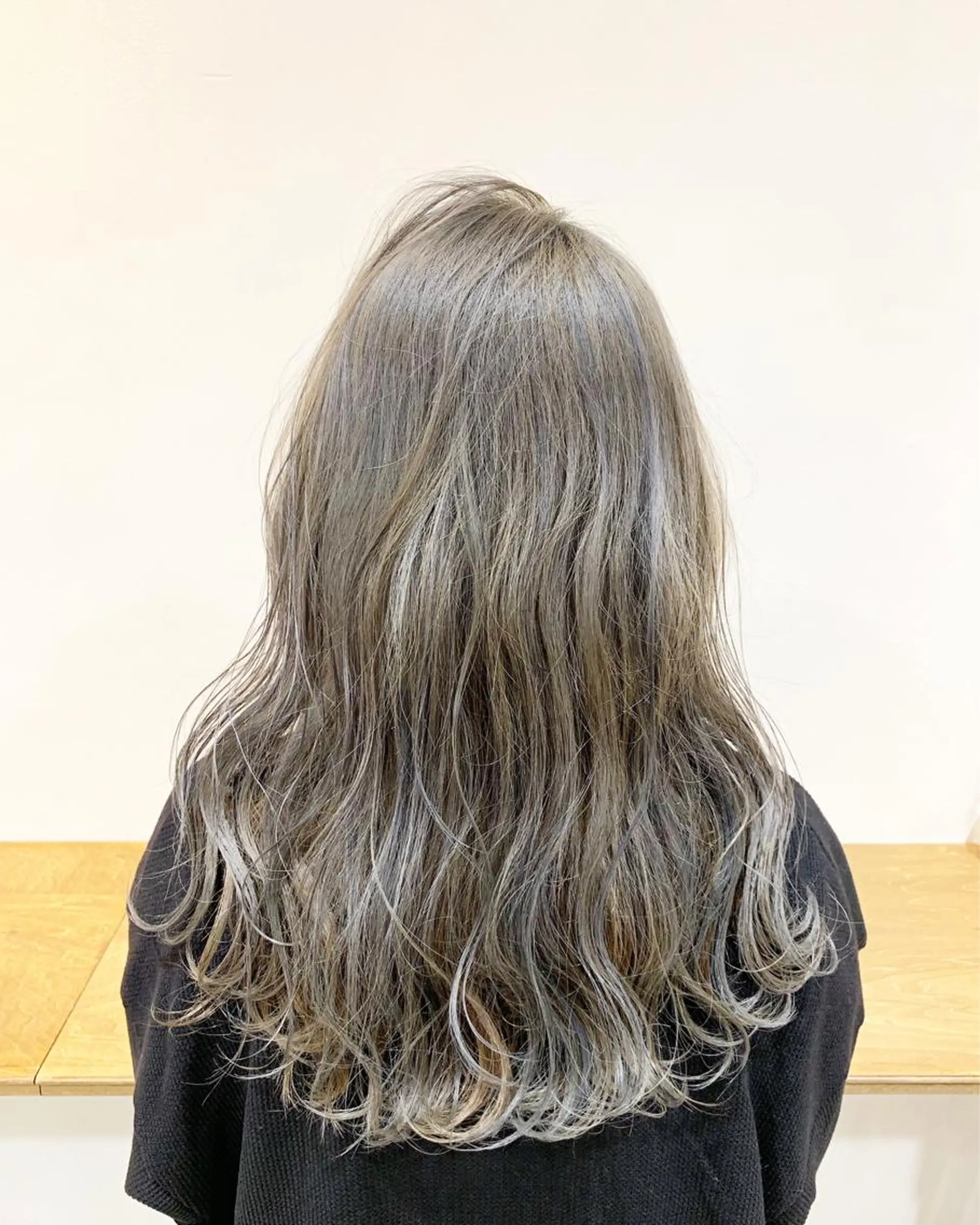 ロング ハイライト 大宮/山口 竣也のヘアスタイル