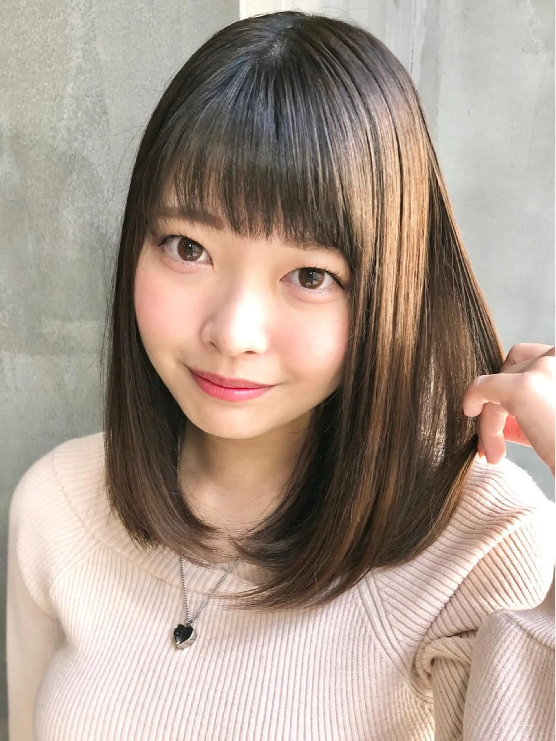 ミディアム カラー ベージュカラー Mogami Kengoのヘアスタイル