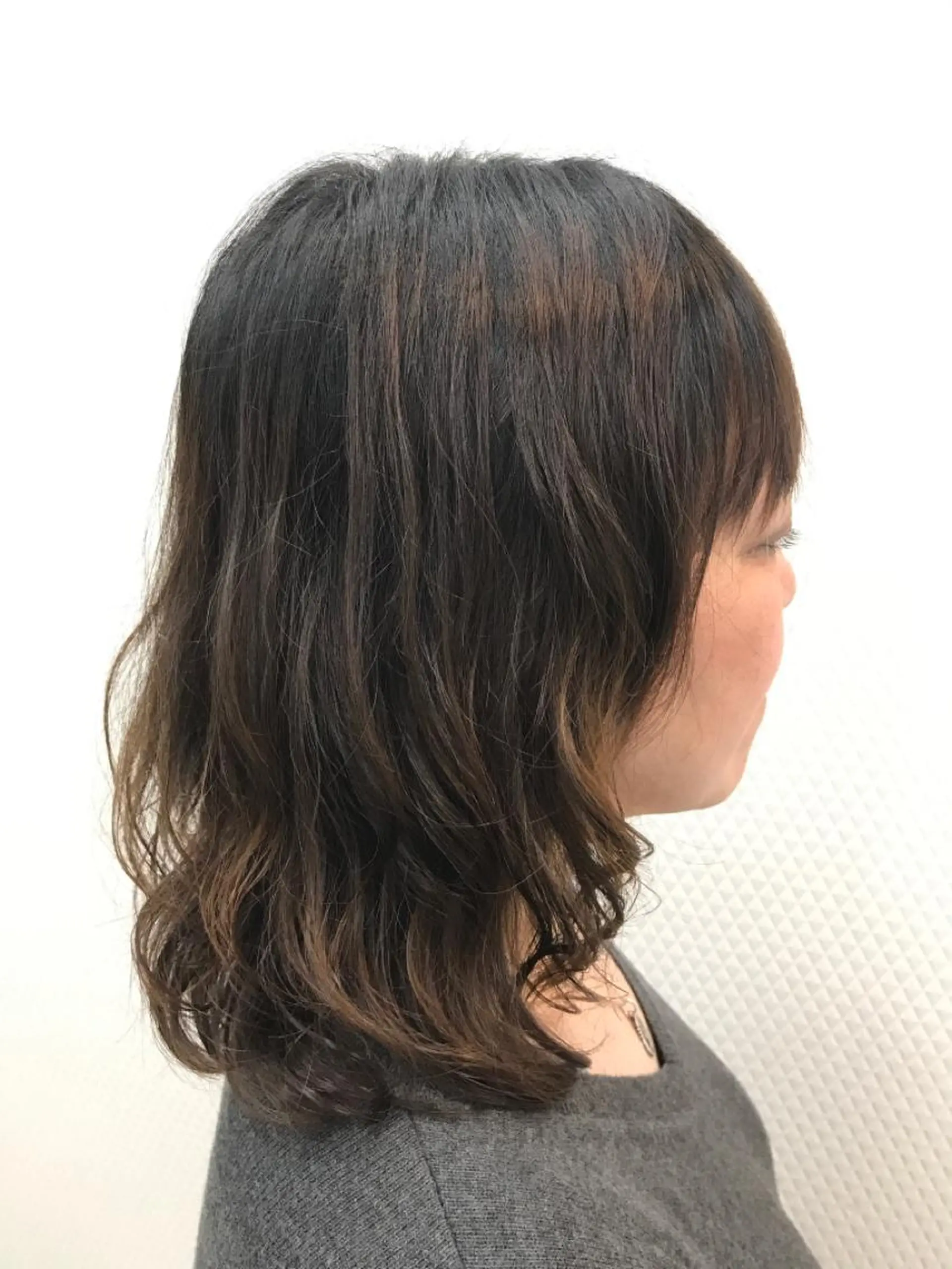 セミロング パーマ セミロングパーマ 髪質改善/レイヤー/ 小顔/デザインのヘアスタイル