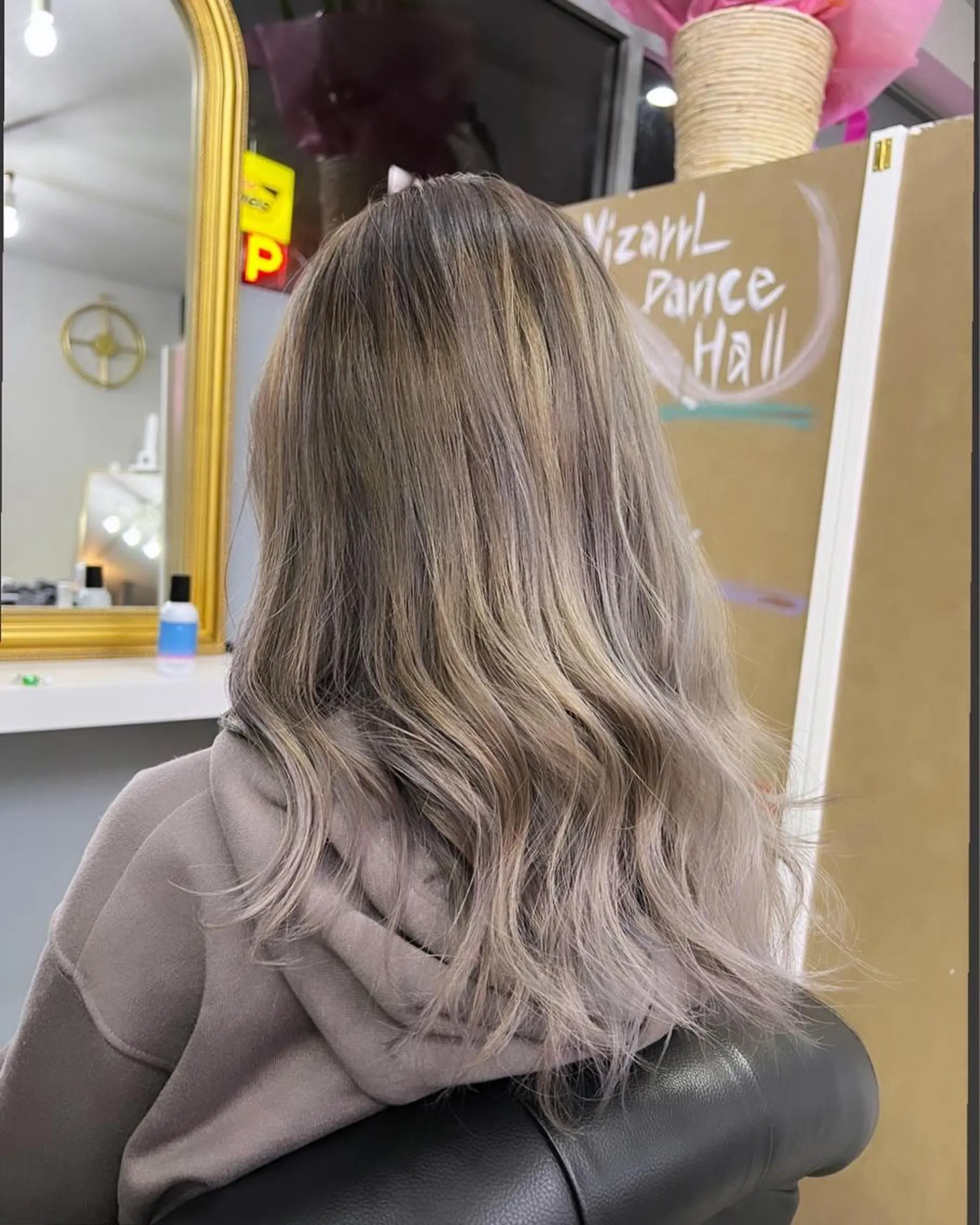 カラー バレイヤージュ ブリーチ ケアブリーチ 外国人風カラー sand瀧川真平 /ショートヘア/ボブのヘアスタイル