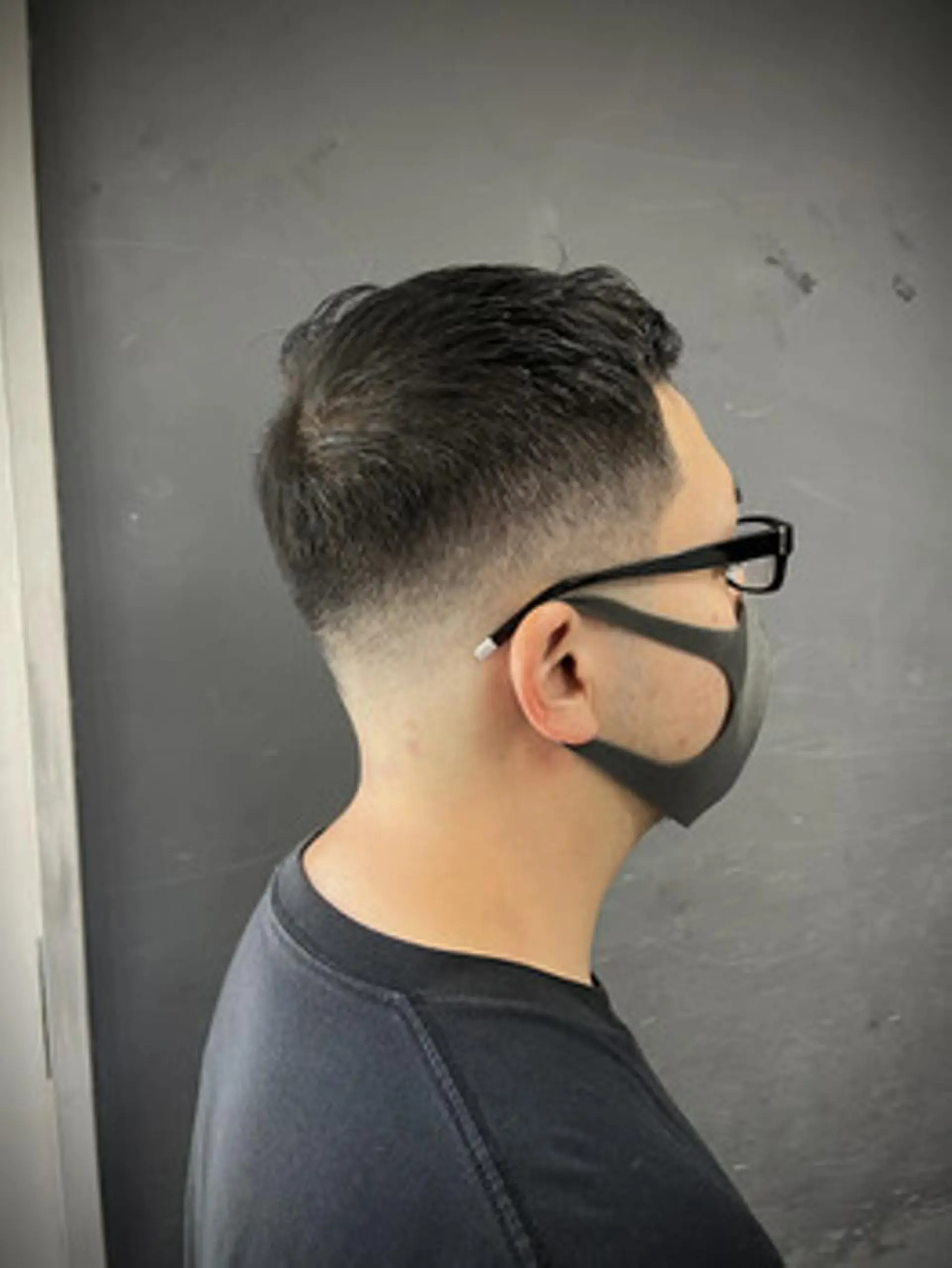 ショート パーマ カラー アイブロウ メンズ フェードカット 京都駅メンズカット/ パーマ/Keigoのヘアスタイル