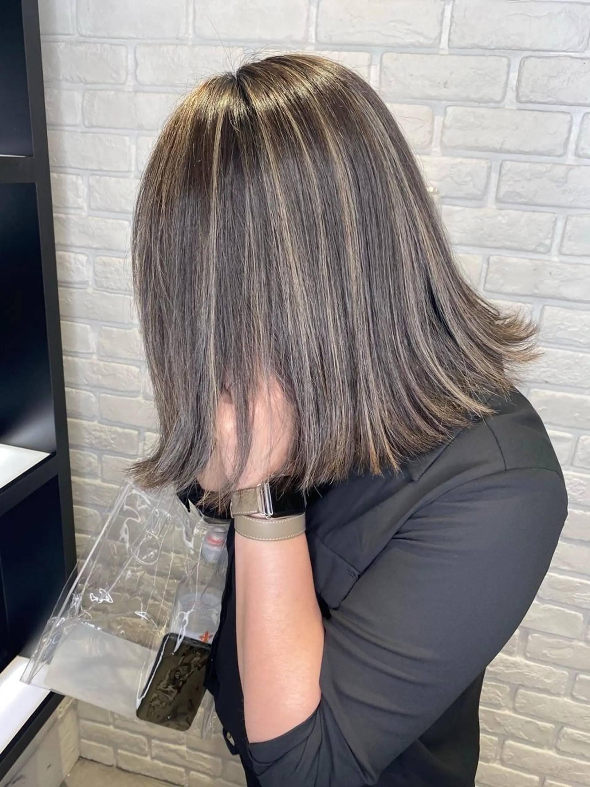 ミディアム カラー 森本 笑のヘアスタイル