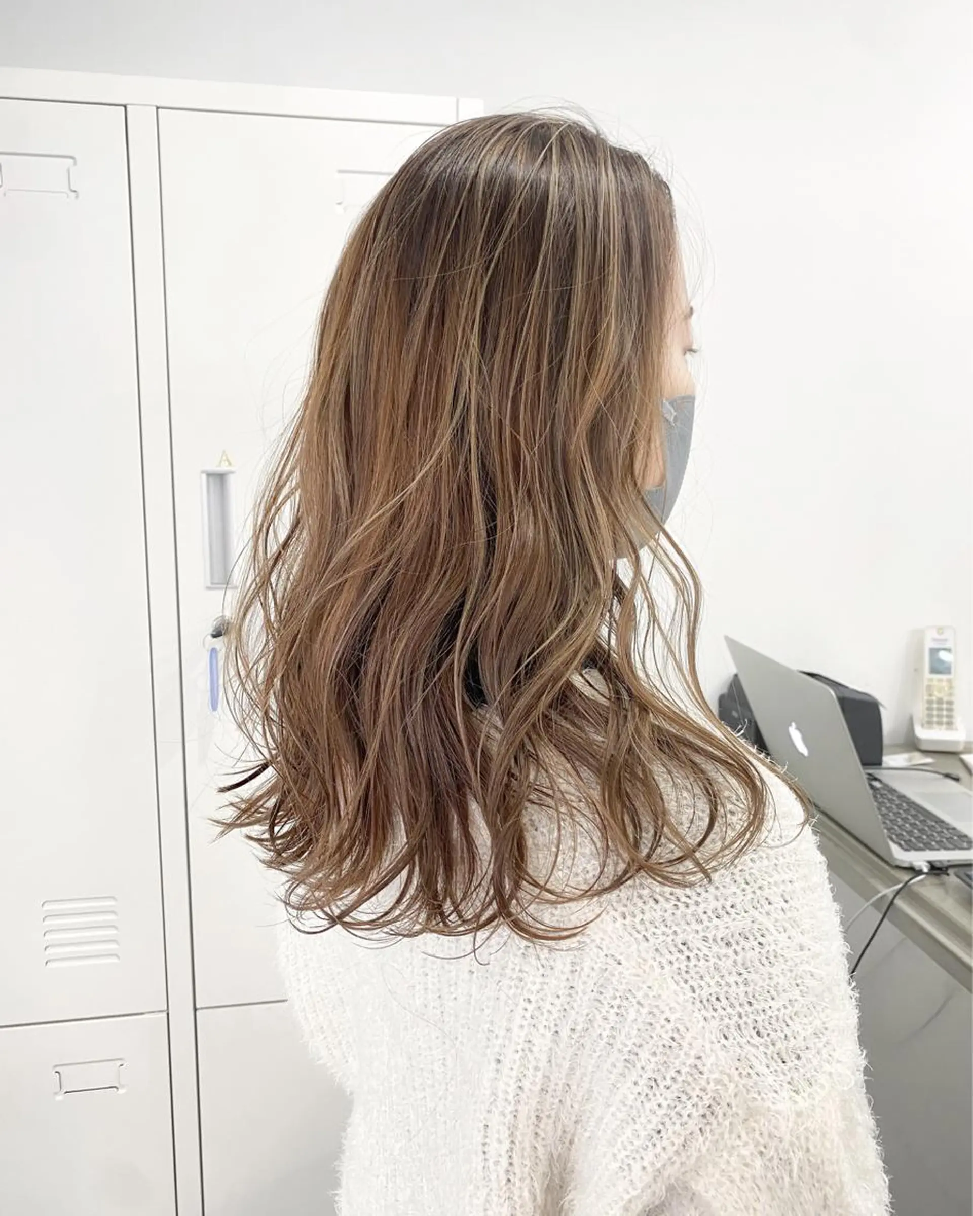 セミロング カラー ヘアカラー トリートメント ヘアセット 似合わせベージュ 🍯ayumi🍯のヘアスタイル