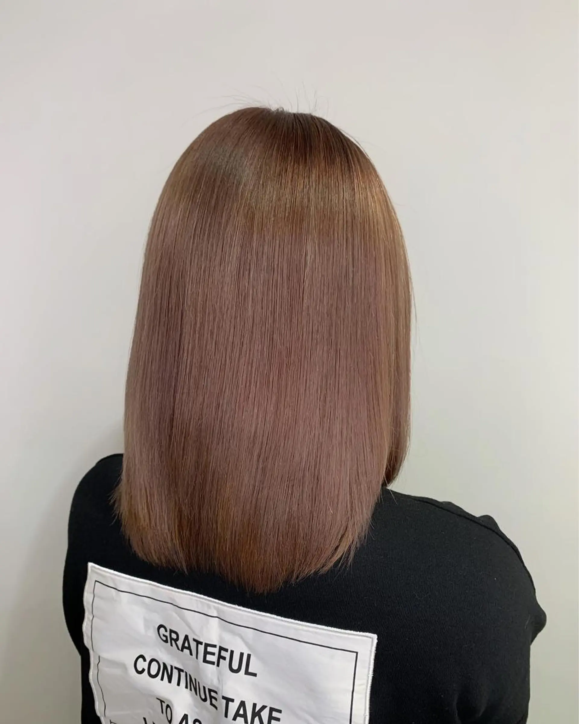 セミロング カラー 近藤千翔🩵 髪質改善Periodのエステ・リラクイメージ