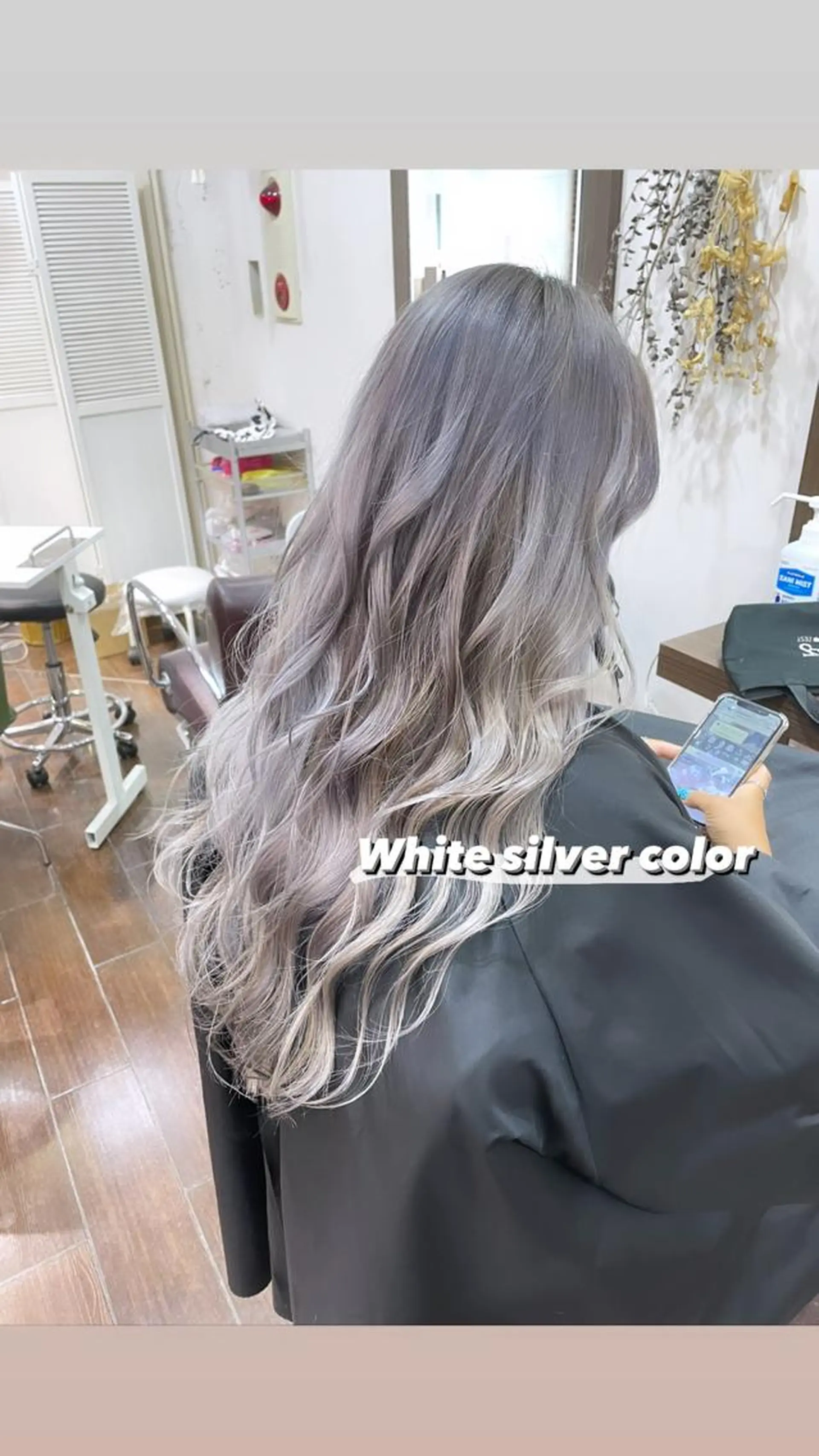 ロング カラー ブリーチ ハイトーンカラー ヘアカラー トリートメント 韓国ヘア🦋 MIYUのヘアスタイル