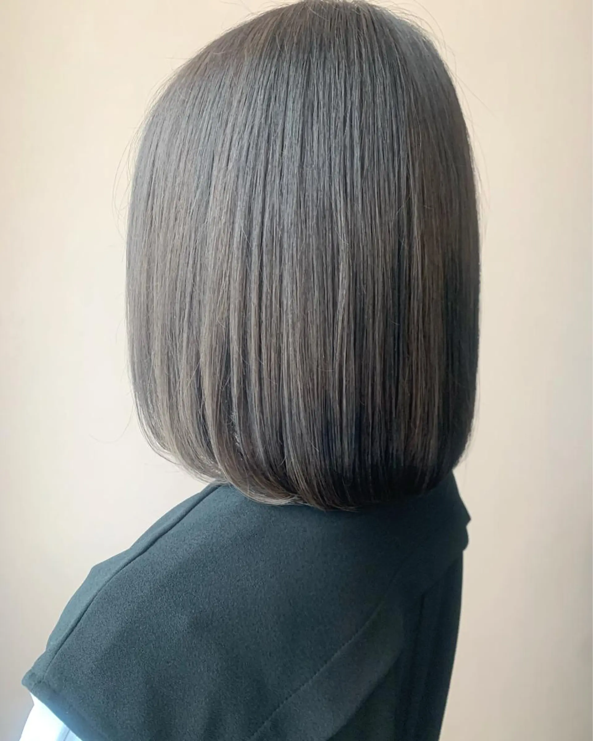 ミディアム カラー 透明感カラー グレージュ hub hair レイヤー/透明感のヘアスタイル