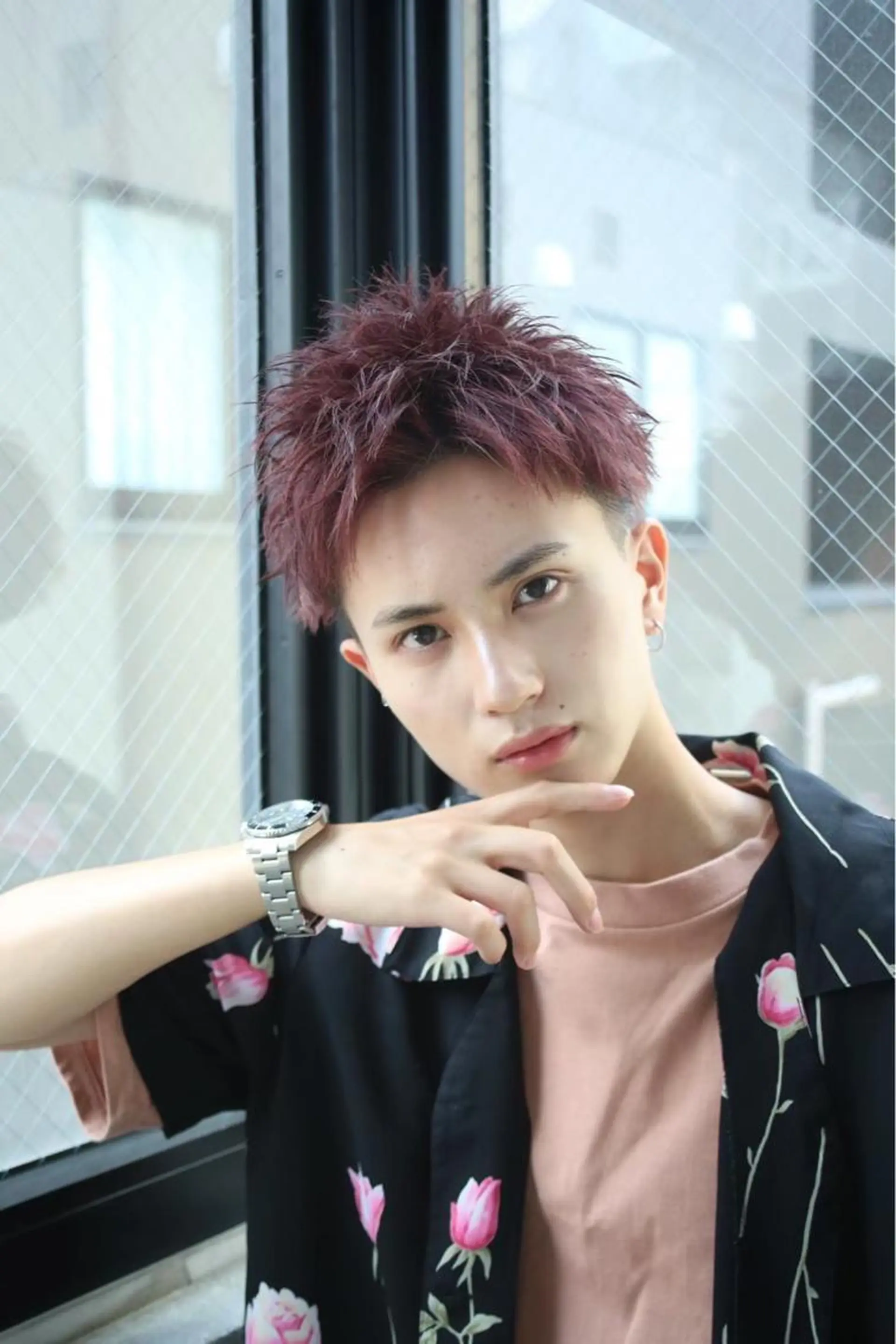 ショート カラー メンズ アップバング メンズブリーチ センターパート ダウンパーマ フェードカット カット Men'ssalon LiG／kaitoのヘアスタイル