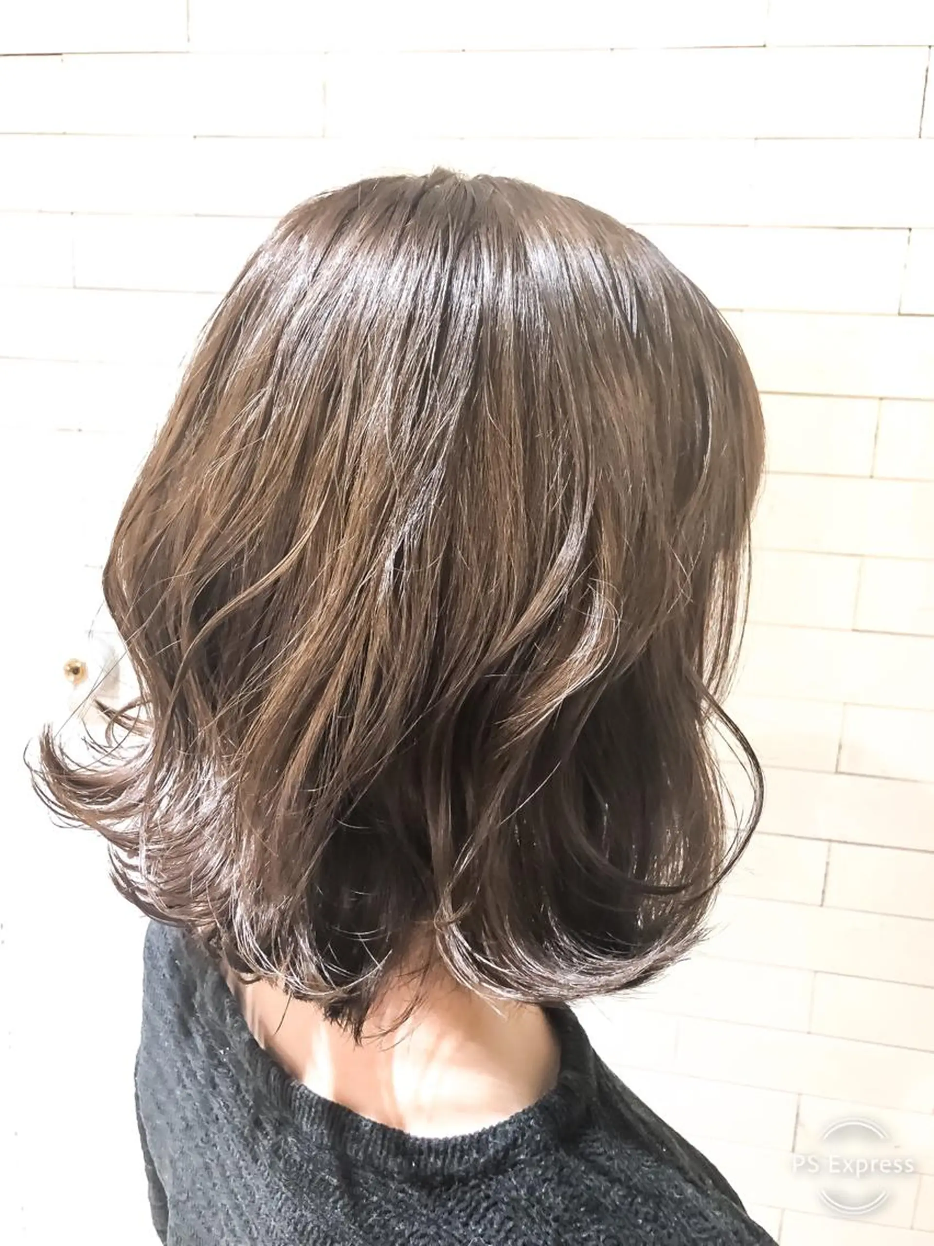 ミディアム カラー ヘアアレンジ グレージュ ハイライトカラー ハイライト ヘアカラー レイヤー×ヘッドスパ ＊保田遥＊のヘアスタイル