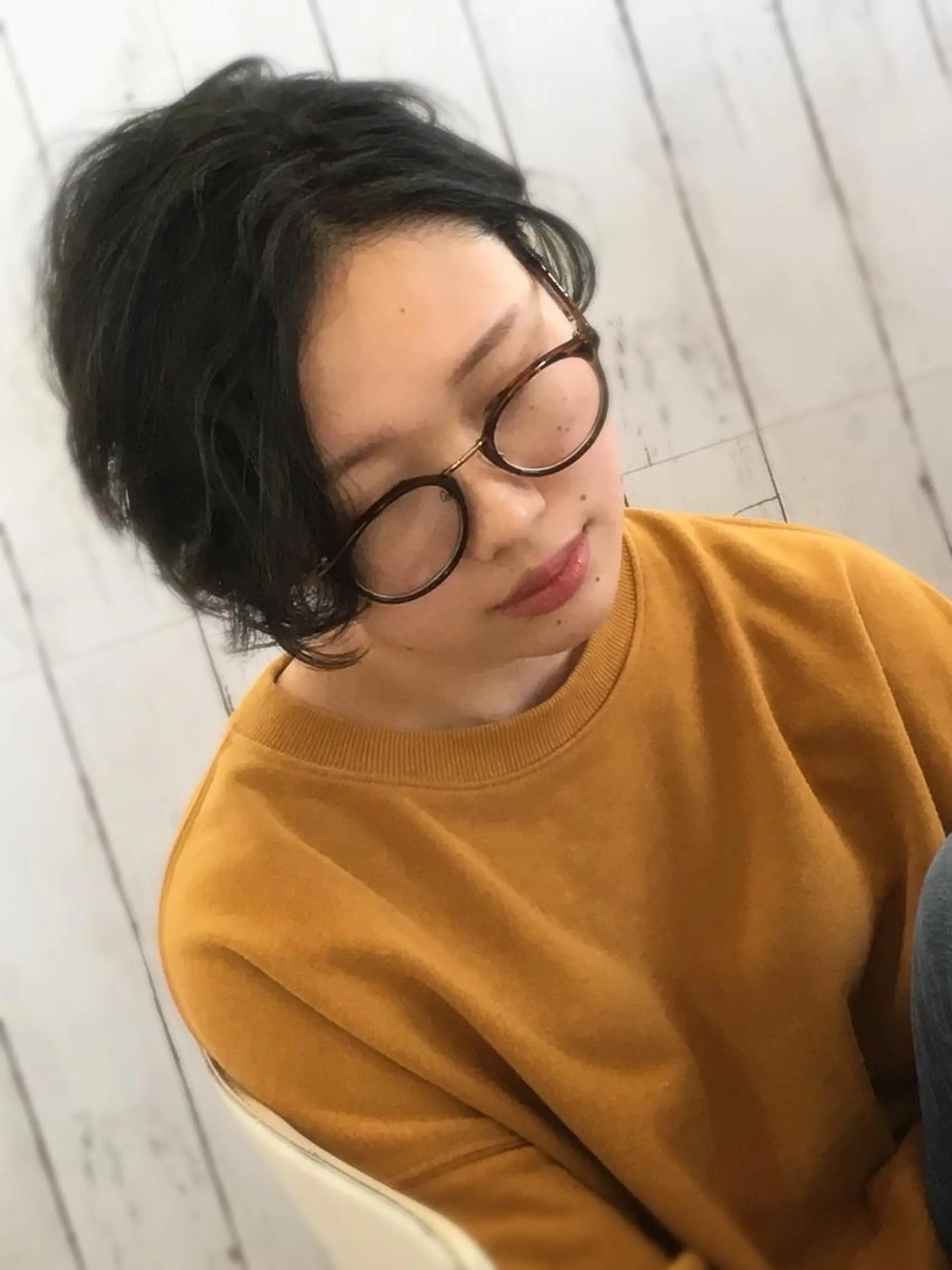 ショート カラー 岩本 ヨシハルのヘアスタイル