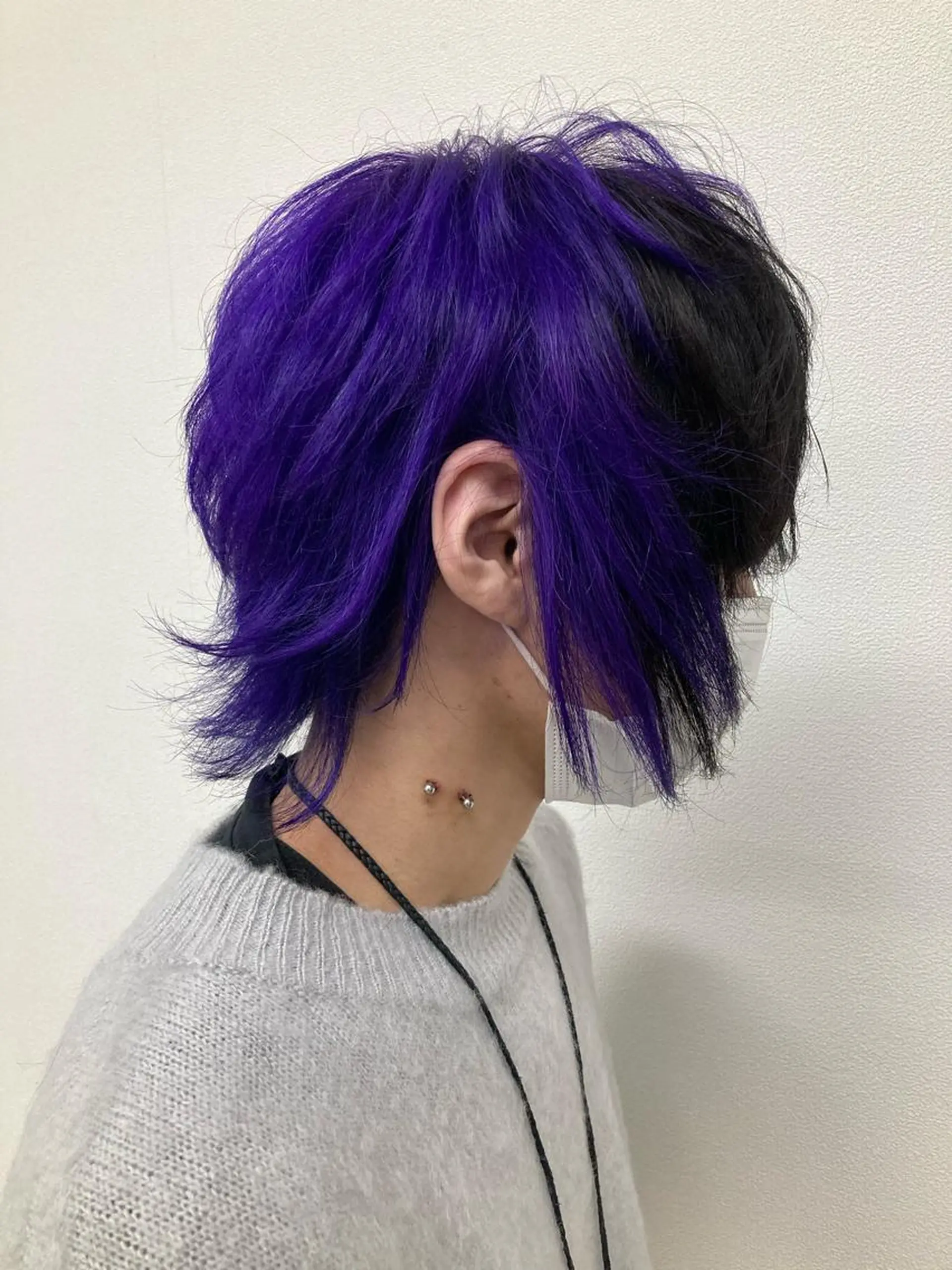 ショート カラー メンズ メンズウルフカット ラベンダーカラー ウルフカット ヘアカラー 髪質改善/痛ませ ないカラー/西村航大のヘアスタイル