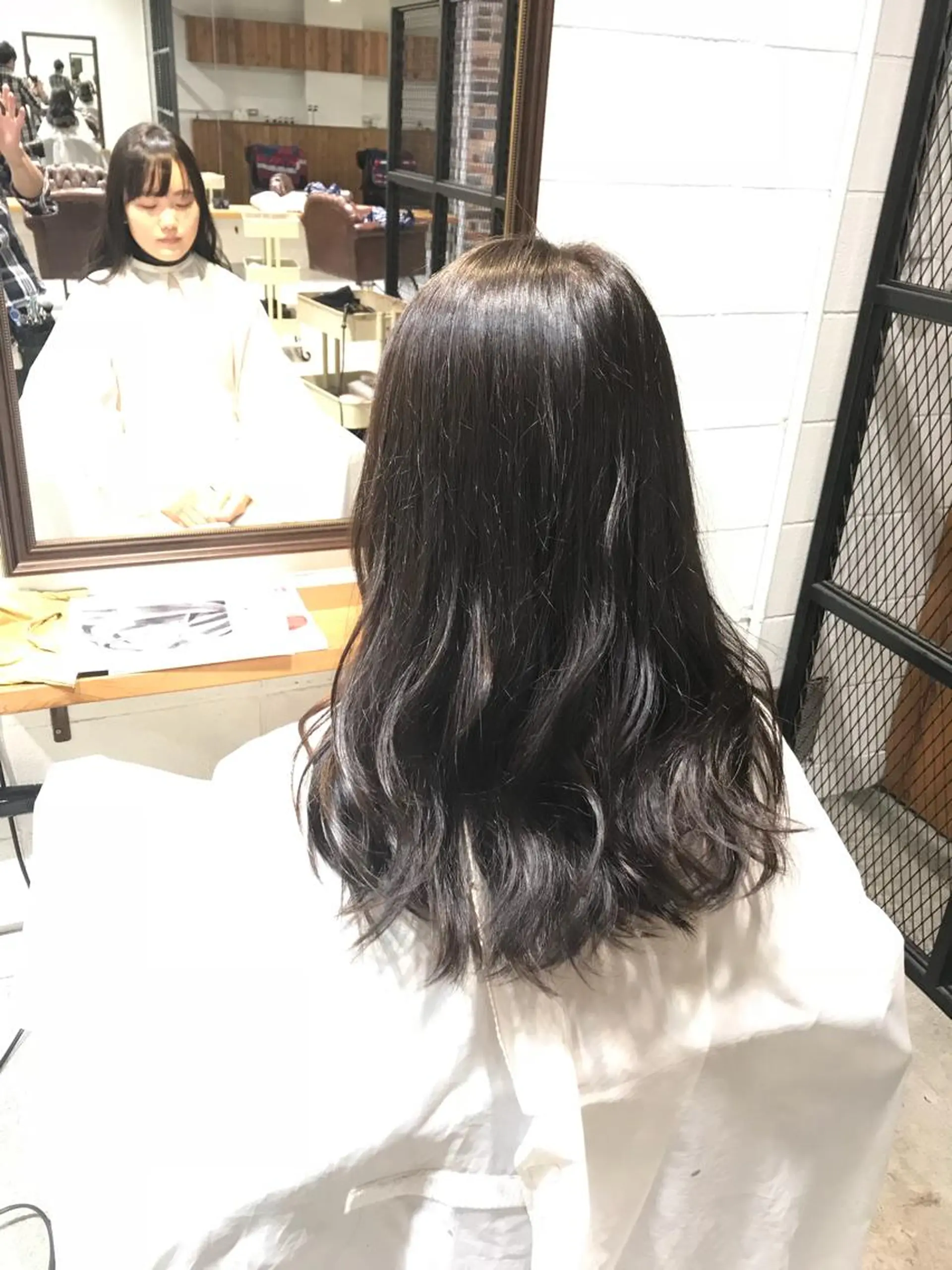 セミロング カラー パーマ ヘアアレンジ メンズ キッズ ダークグレー ダークグレージュ グレージュ Forest. -髪質改善-のヘアスタイル