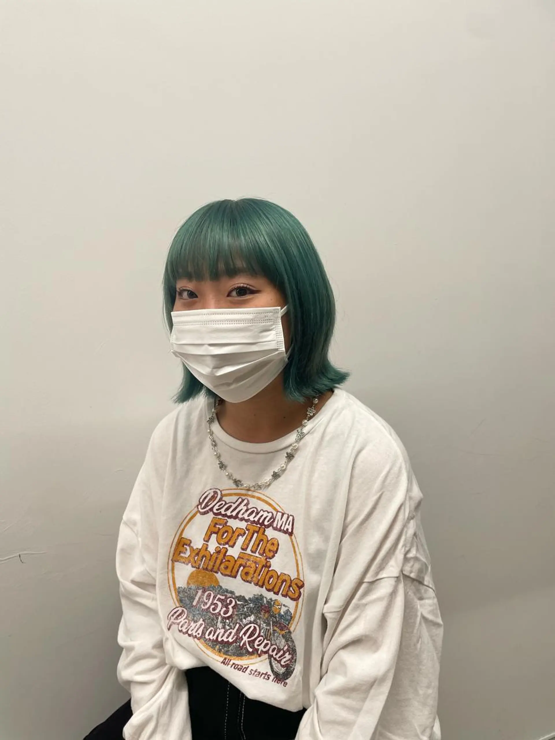 ミディアム カラー yuika .のヘアスタイル