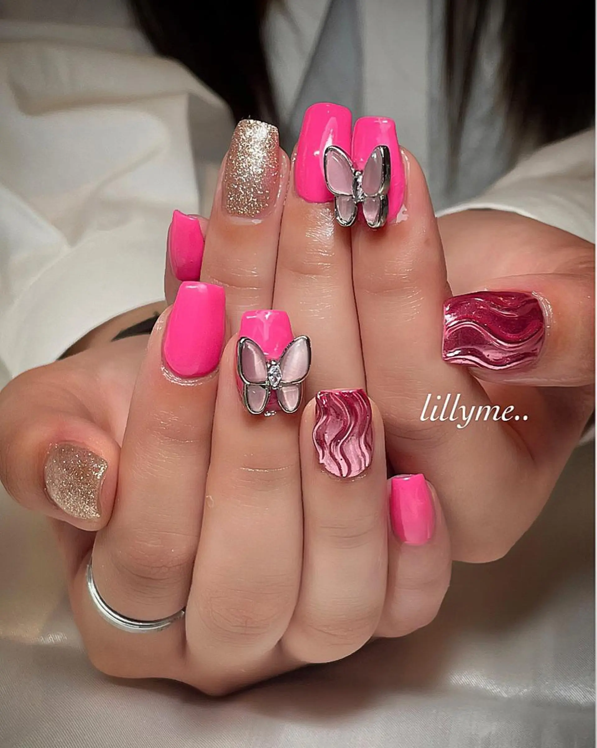 ネイル TERAI ERINAの眉毛・アイブロウイメージ