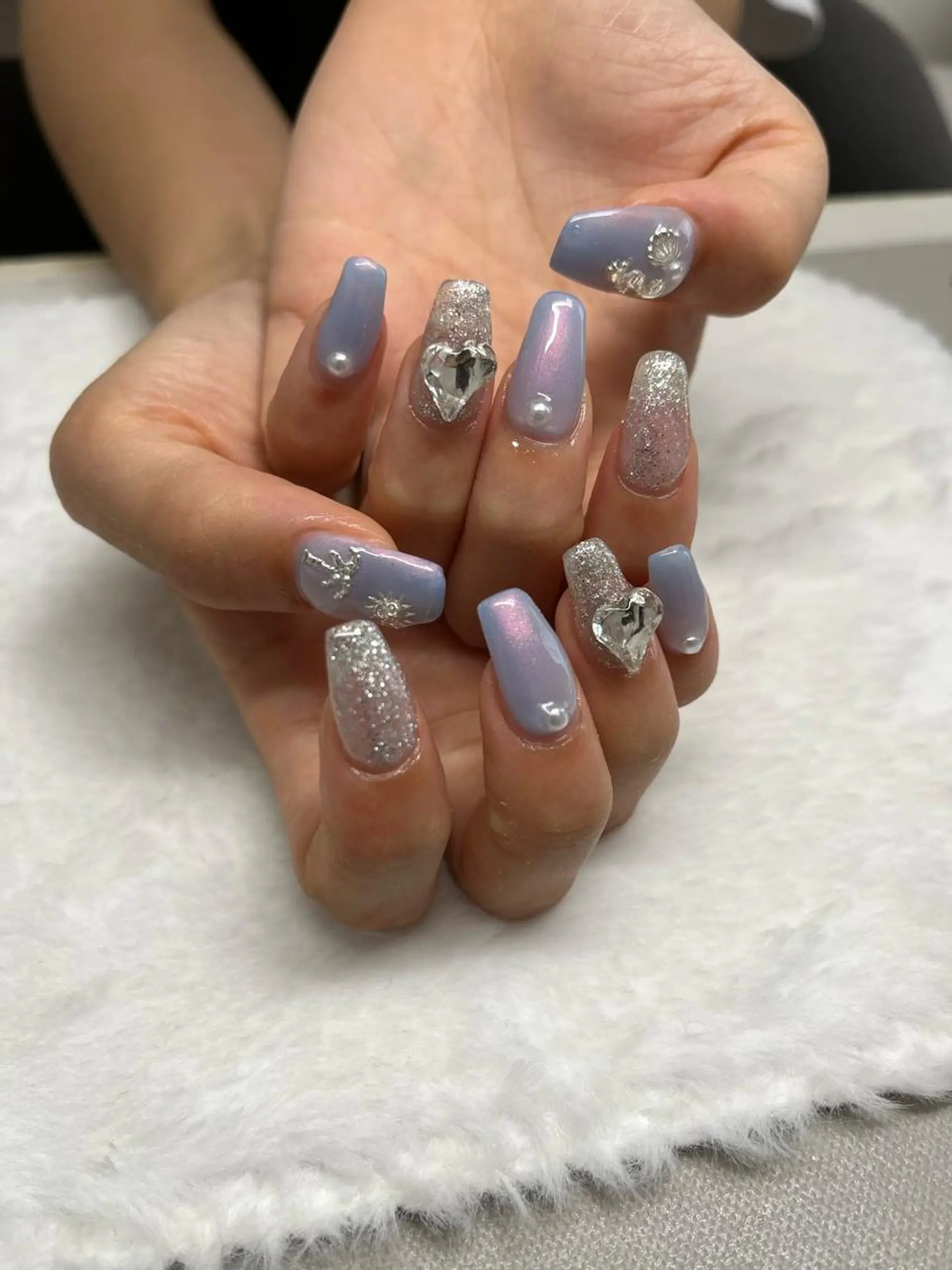 ネイル nail.salon .Reversalのネイルデザイン