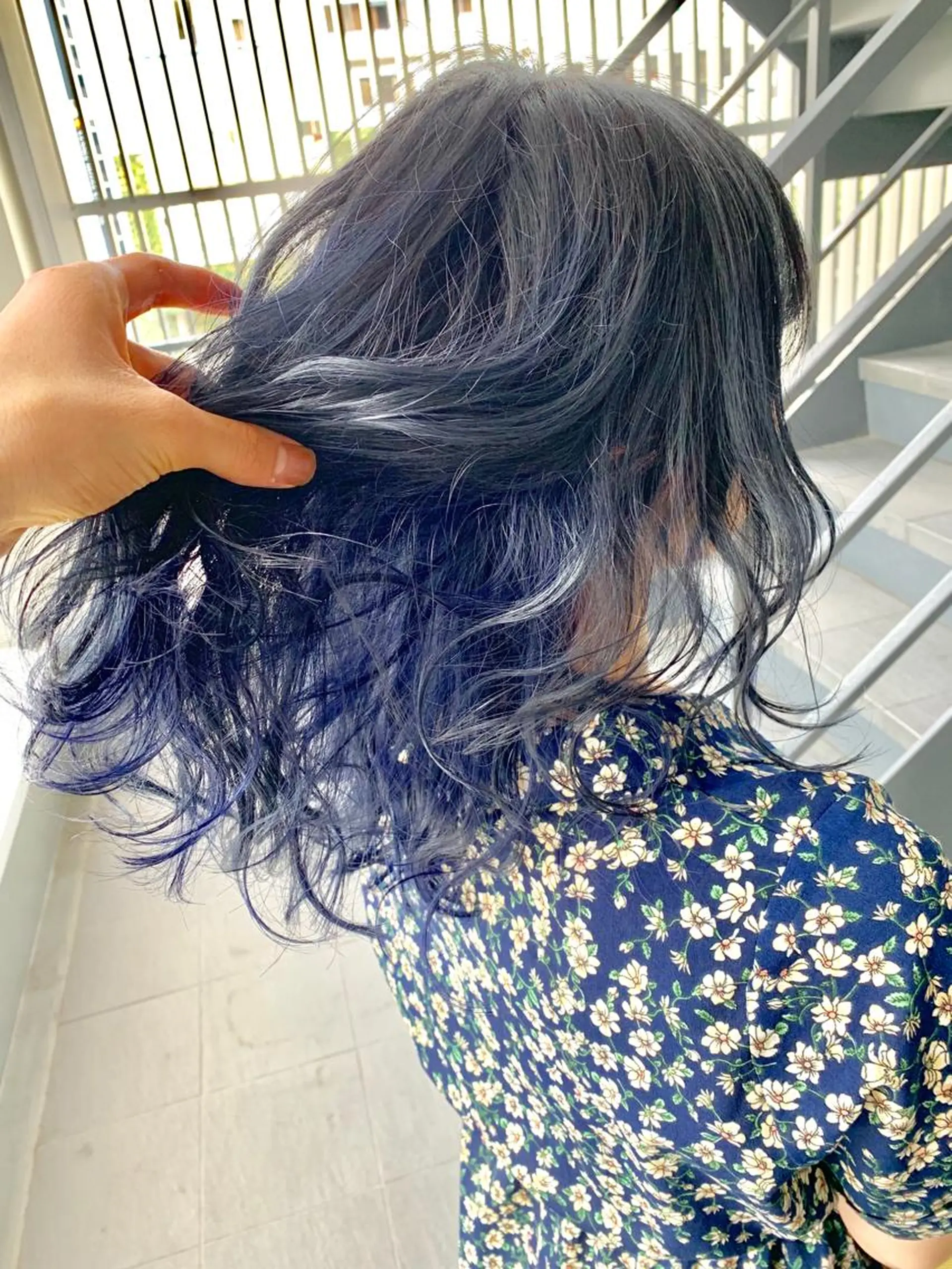 ロング カラー ブルーカラー インナーカラー 髪質改善/白髪ぼかし KENTAのヘアスタイル