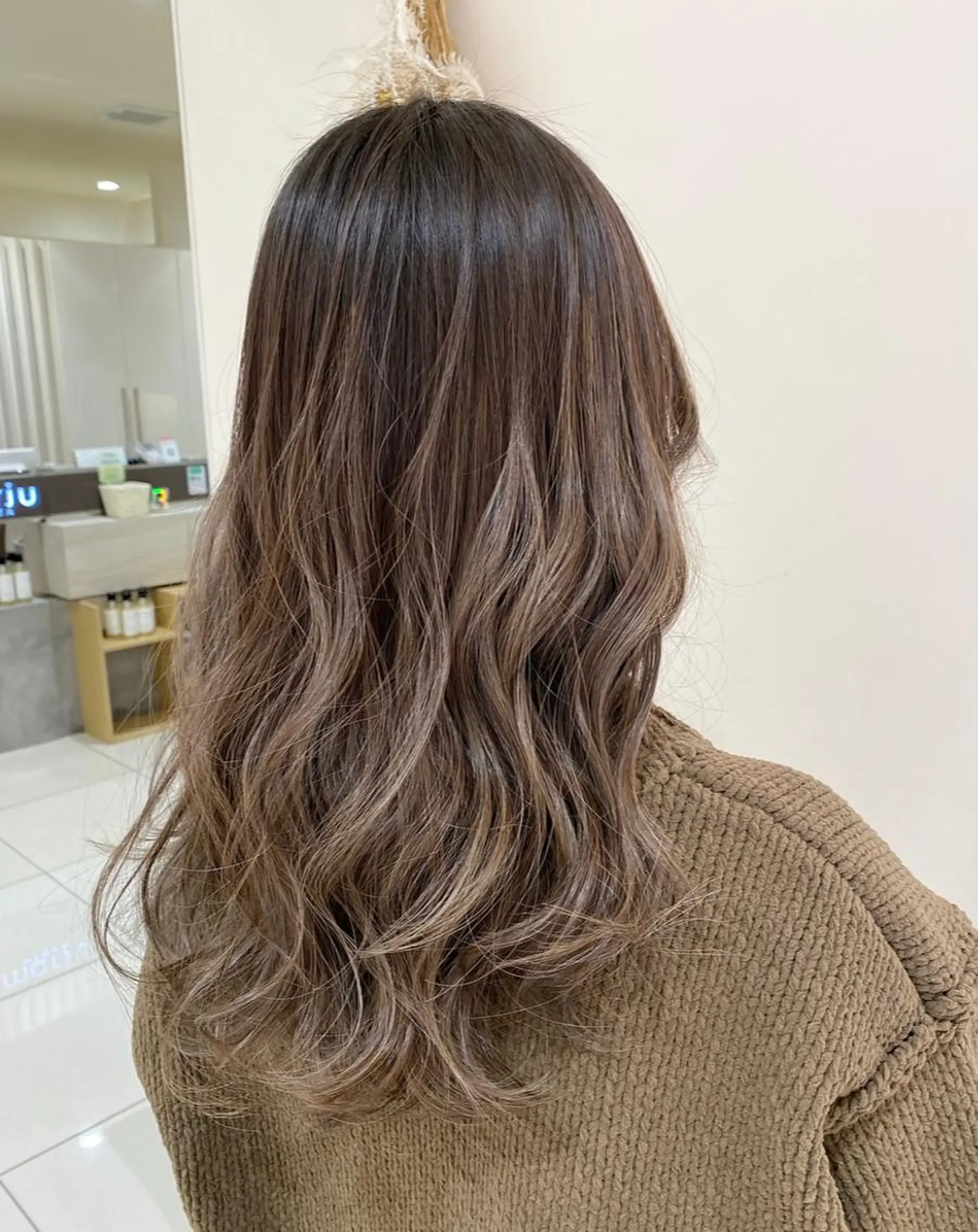 ロング カラー ヘアアレンジ 韓国レイヤー🖤🤍 /うえのゆずのヘアスタイル