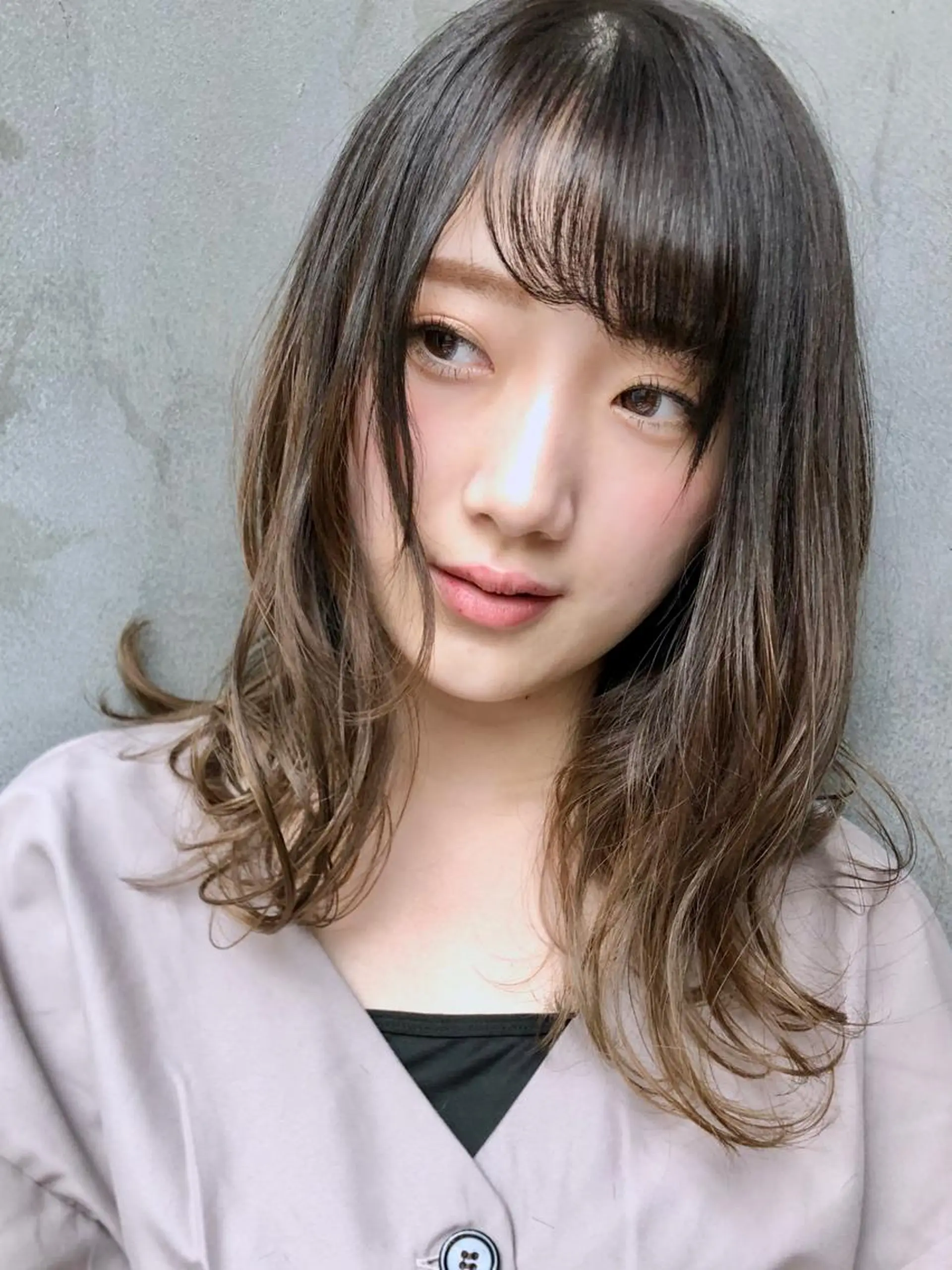 ミディアム カラー ブラウンカラー グラデーションカラー Mogami Kengoのヘアスタイル