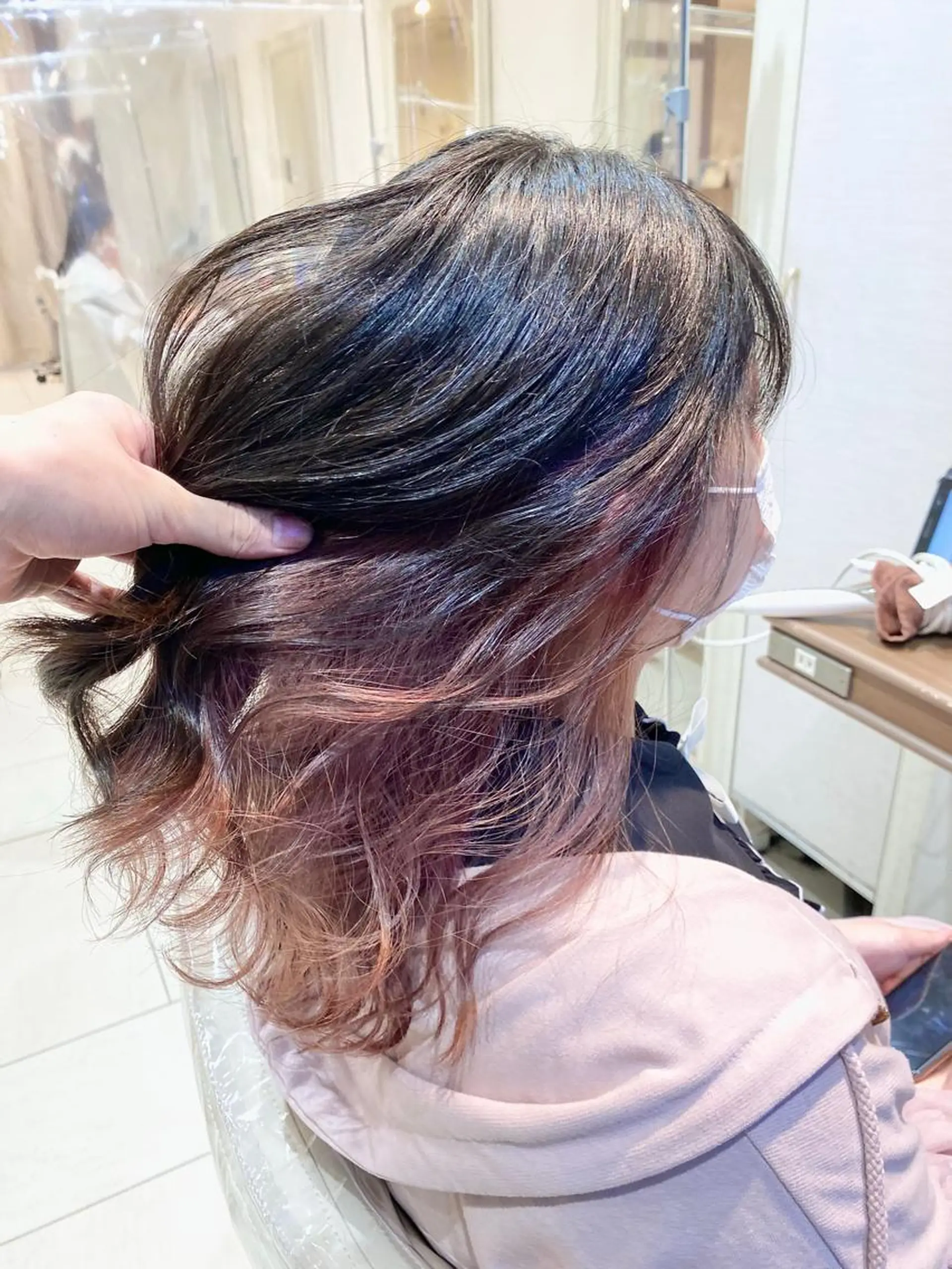 ロング カラー 横山 直輝のヘアスタイル