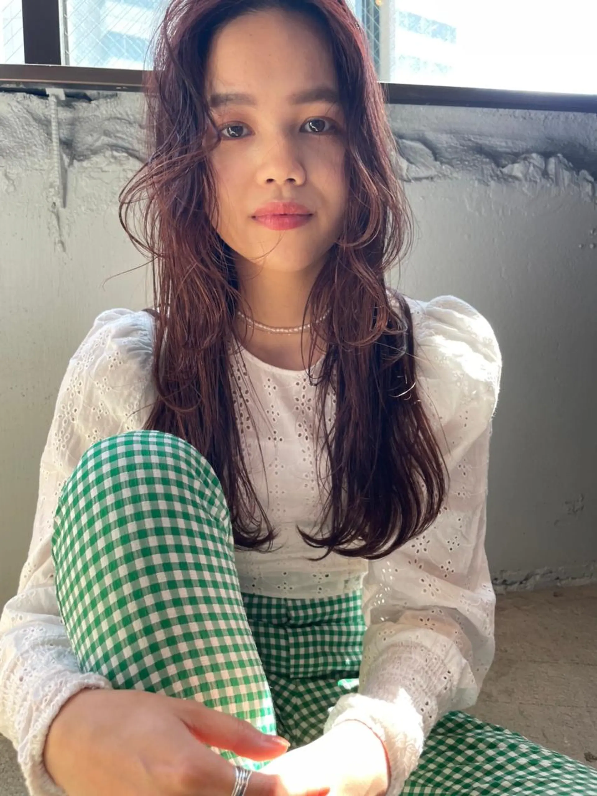 ミディアム カラー ヘアアレンジ ミディアムパーマ アクアカラー ダブルカラー グラデーションカラー ハイライトカラー 💝髪質改善💝_ chlom🌸春🌸のヘアスタイル