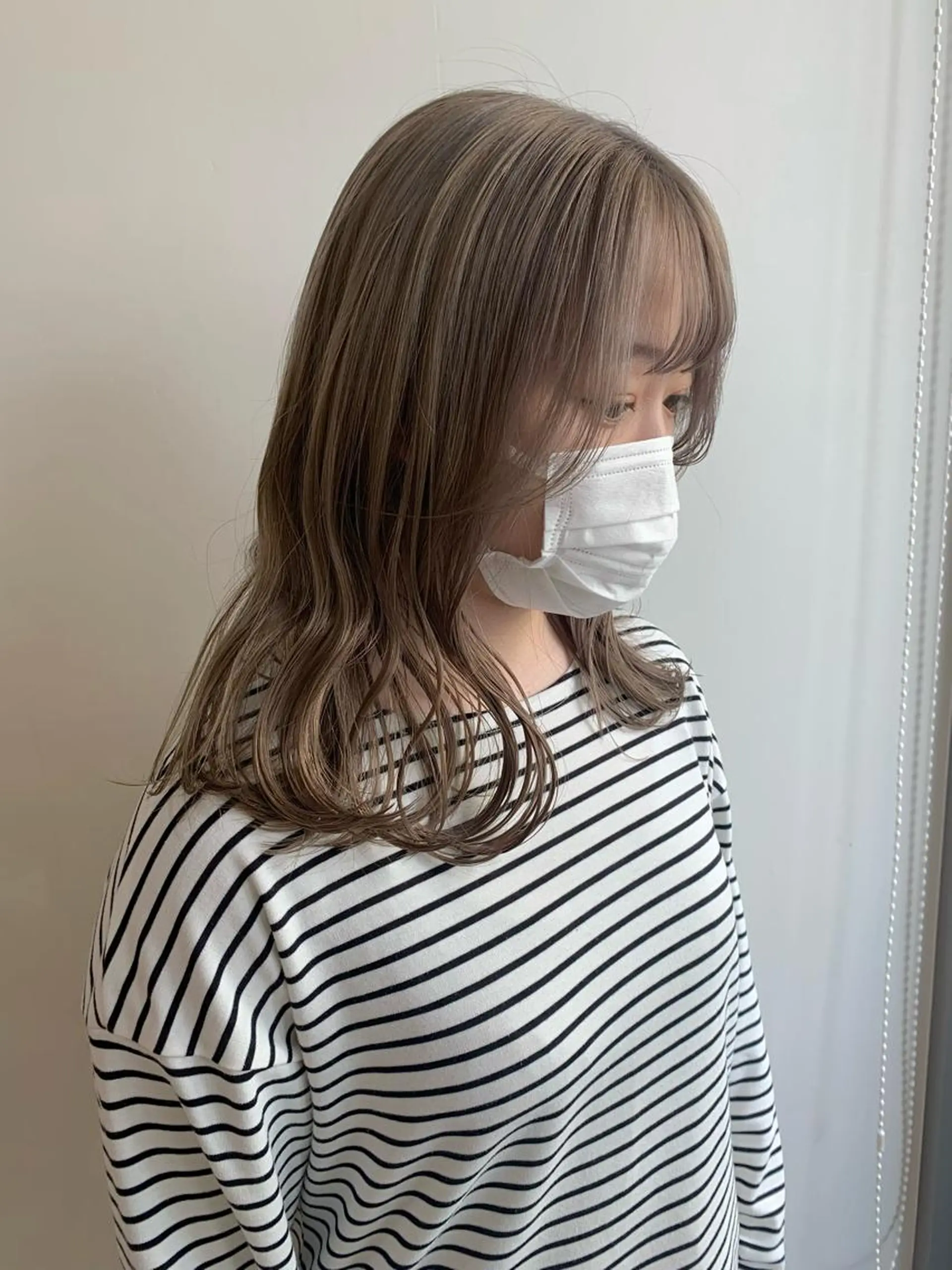 ミディアム カラー moeka レイヤー /艶カラー/韓国のヘアスタイル