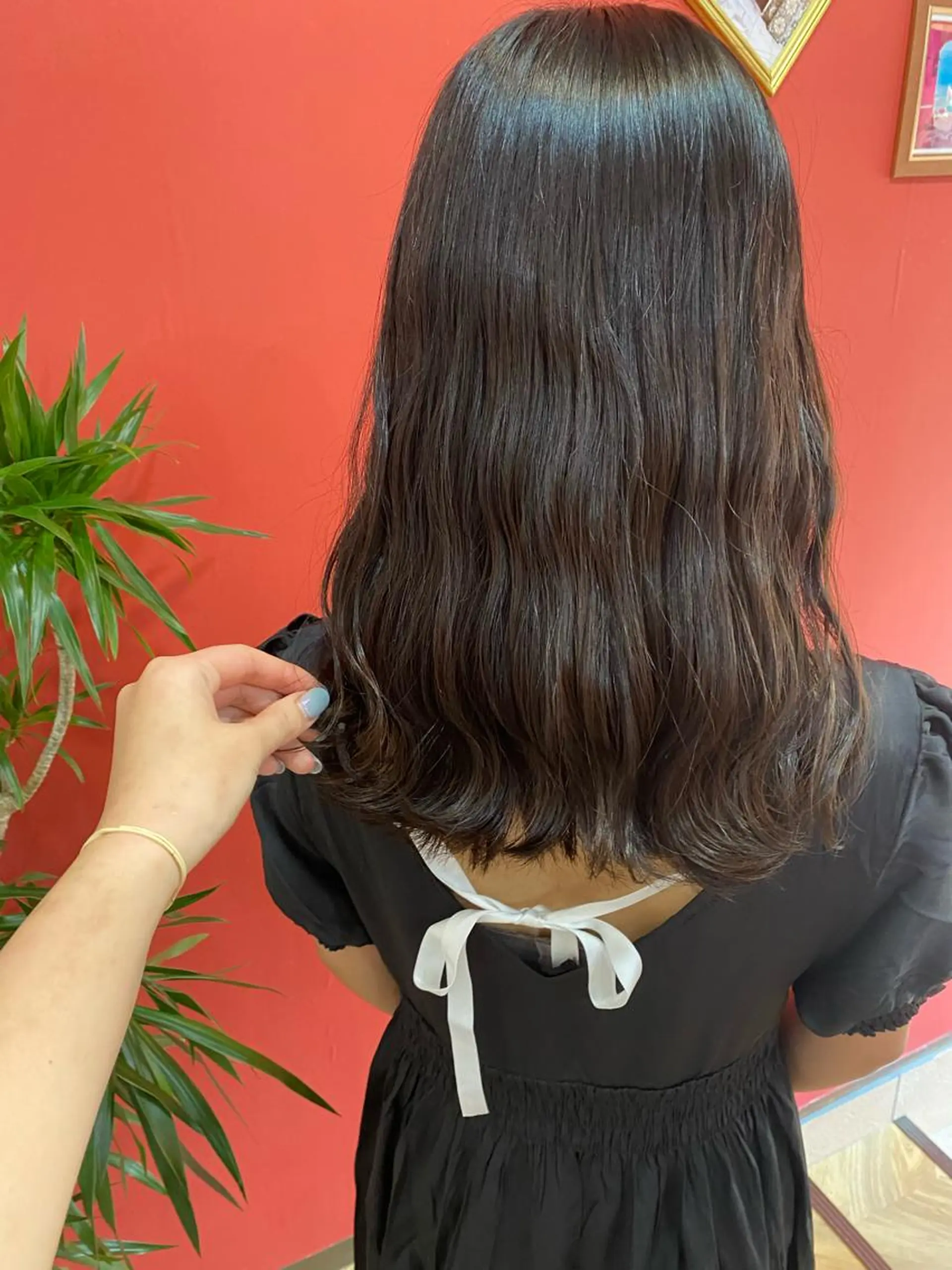 セミロング 大久保 愛のヘアスタイル