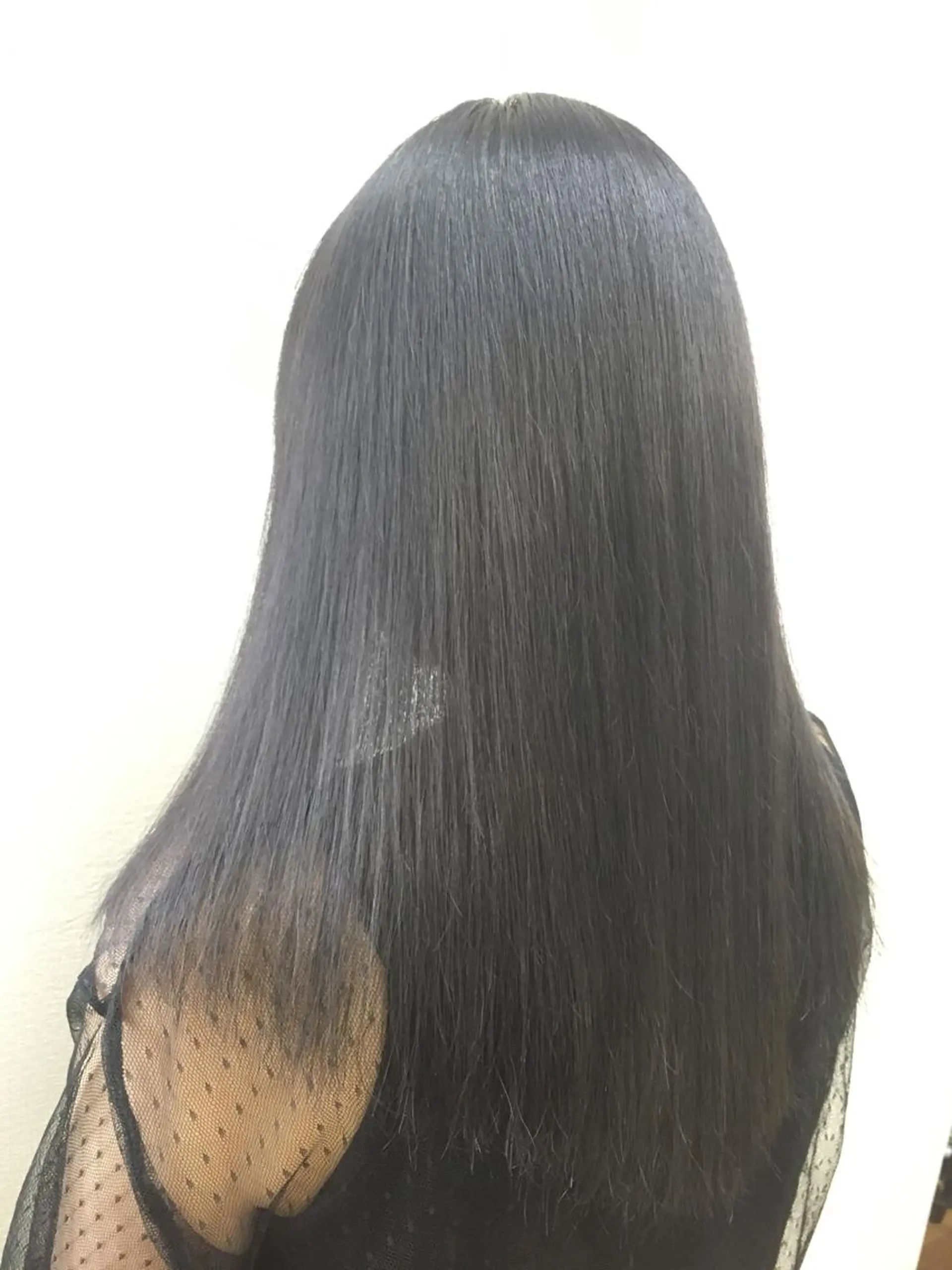 セミロング カラー SHIORI💜口コ ミNo.1艶カラーのヘアスタイル