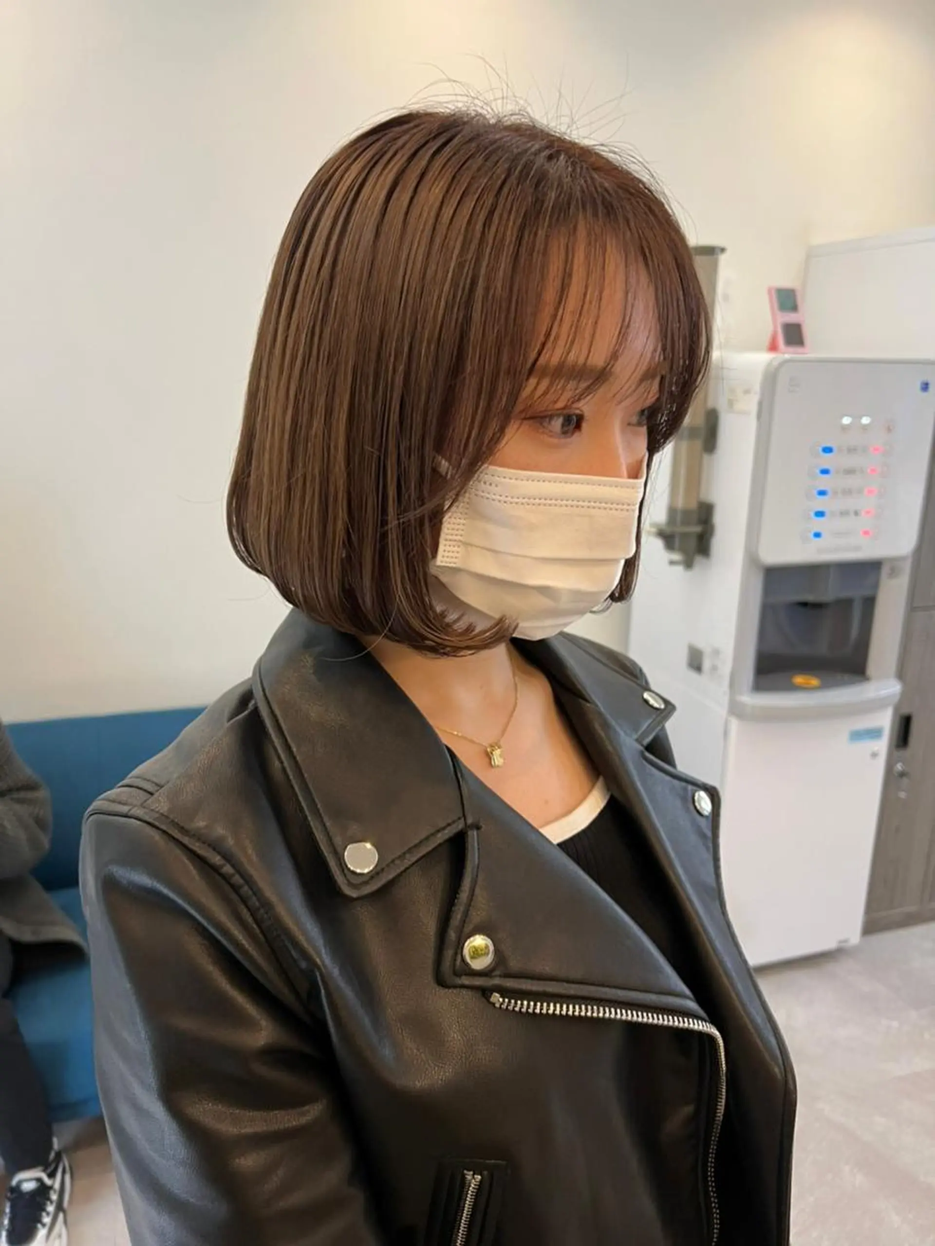 ミディアム カラー ヘアアレンジ 成人式 アディクシーカラー アッシュ バレイヤージュ ミストバング N° +aero 横浜のヘアスタイル