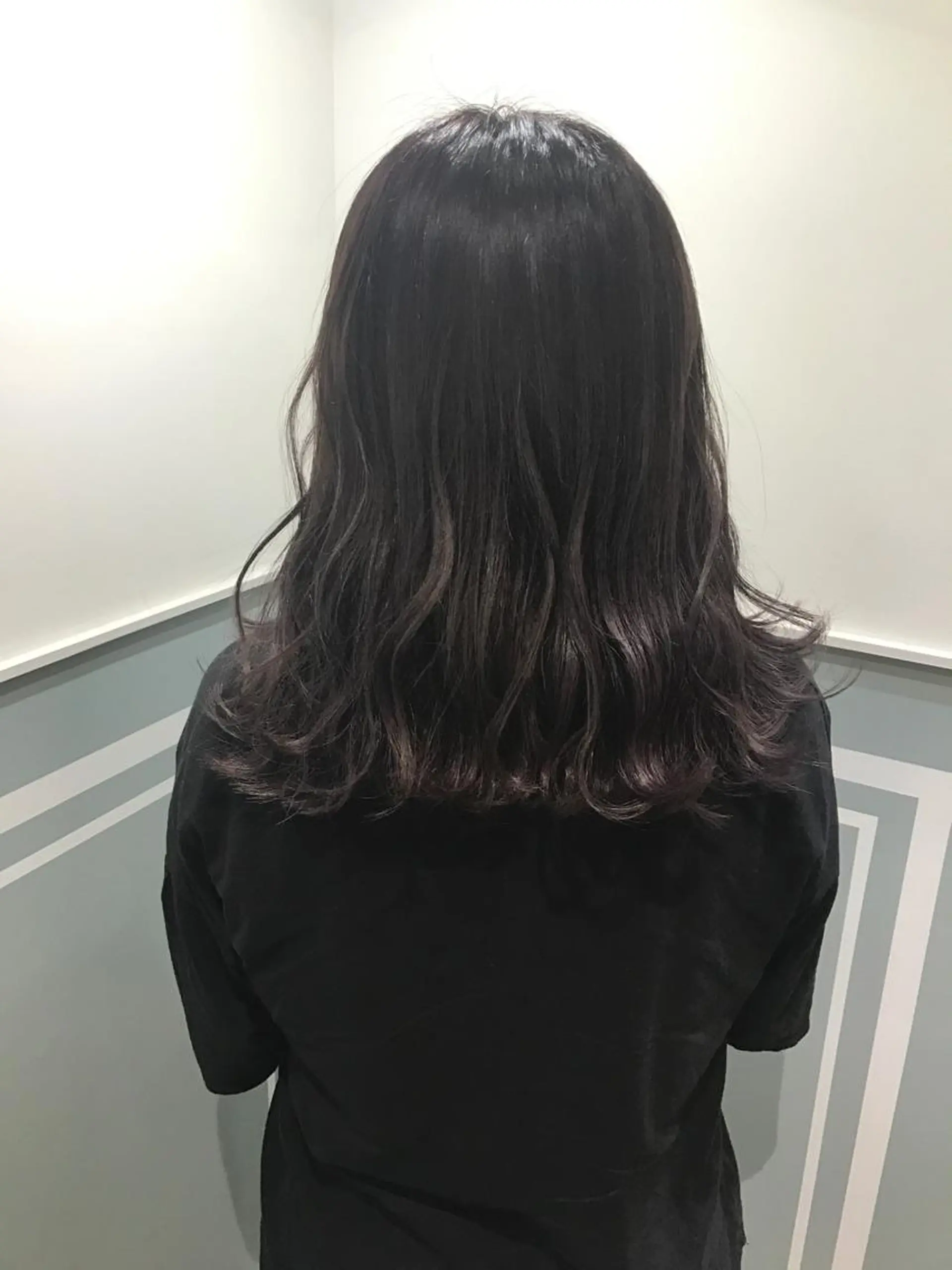 ミディアム カラー ヤマナカ エリカのヘアスタイル