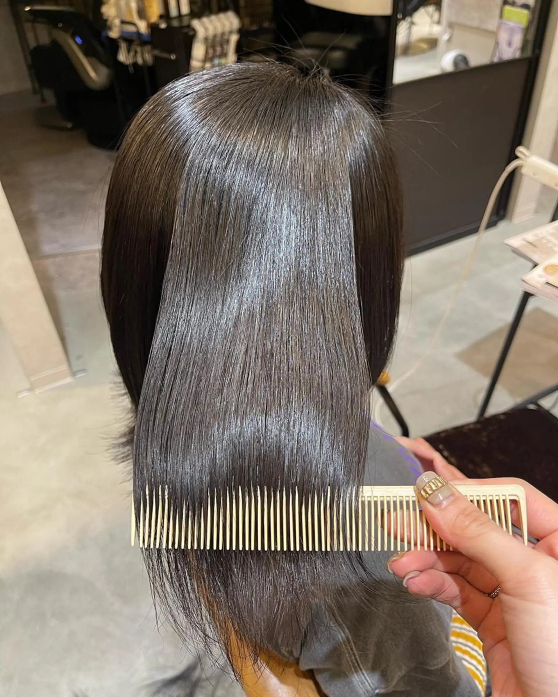 ミディアム カラー ヘアアレンジ 黒髪 インナーカラー 髪質改善 似合わせカット 外ハネヘア ❥【韓国風ヘア】 stylist 林❥のエステ・リラクイメージ