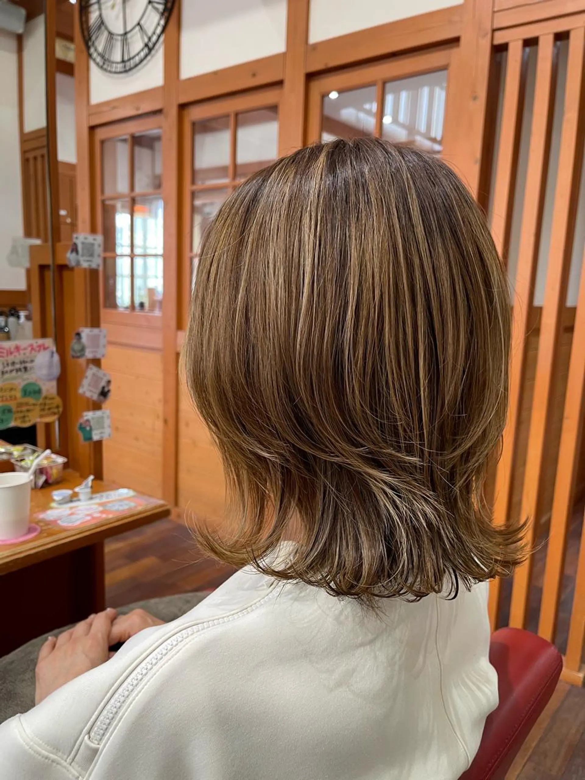 セミロング カラー ハイライトカラー ハイライト TJ天気予報 豊田 /松岡さくらのヘアスタイル