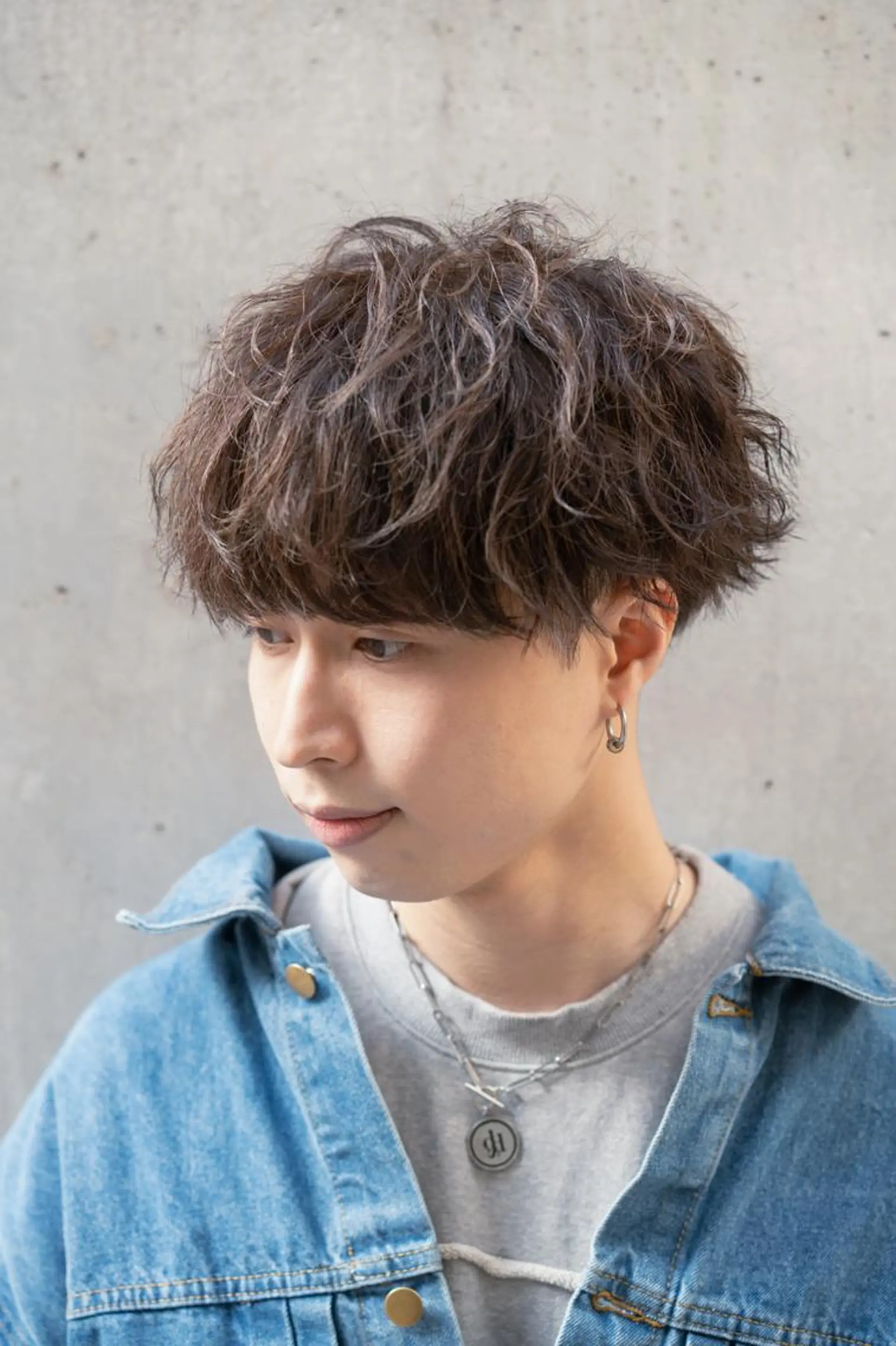 メンズ パーマ センターパート マッシュ メンズパーマ メンズツイストパーマ 波巻きパーマ SOURCE茨木/ ヘアケア/艶カラー✨のヘアスタイル