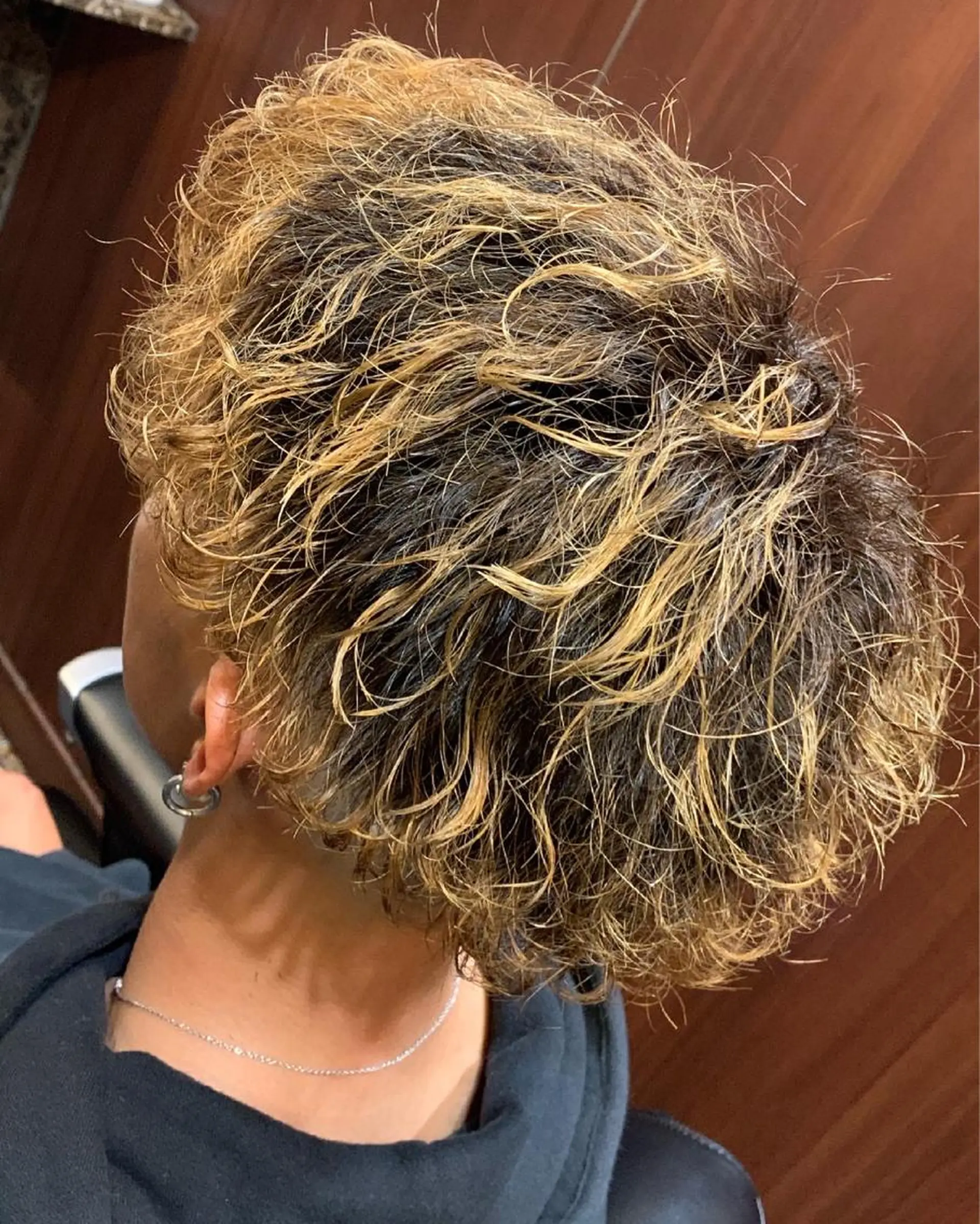 ショート カラー パーマ メンズ 羽木 隆徒のヘアスタイル