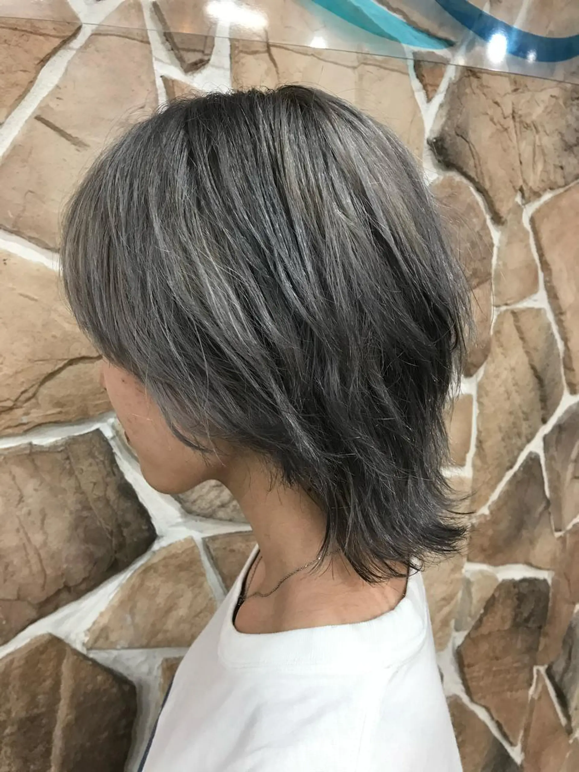 ショート ヘアカラー ヲタク美容師 店長　上原のヘアスタイル