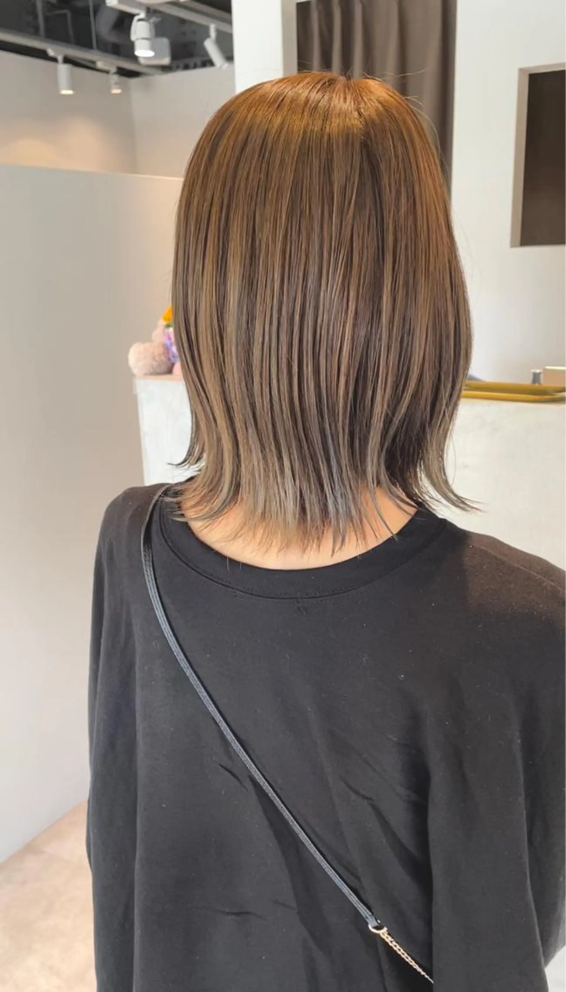 ミディアム カラー ヘアカラー トリートメント オノギ シュンのヘアスタイル