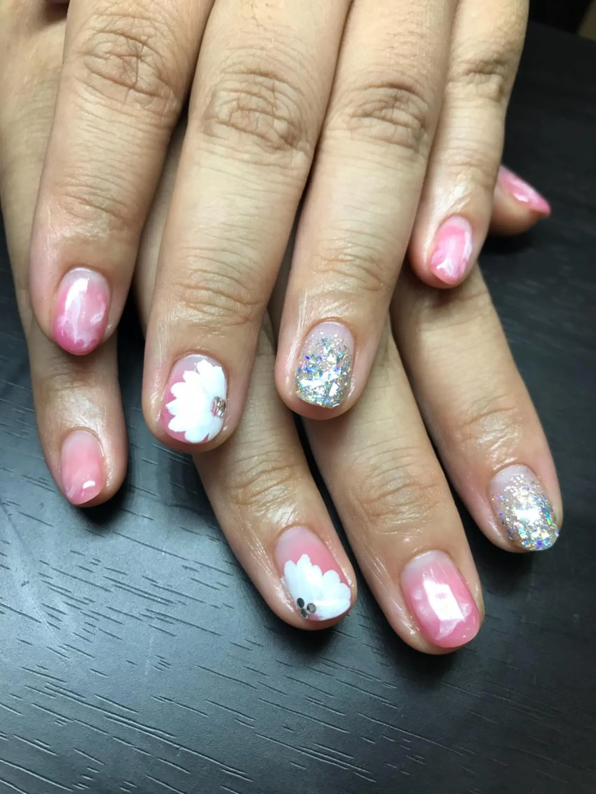 ネイル ハンドネイル みんなの店所属・仲谷 つかさのエステ・リラクイメージ