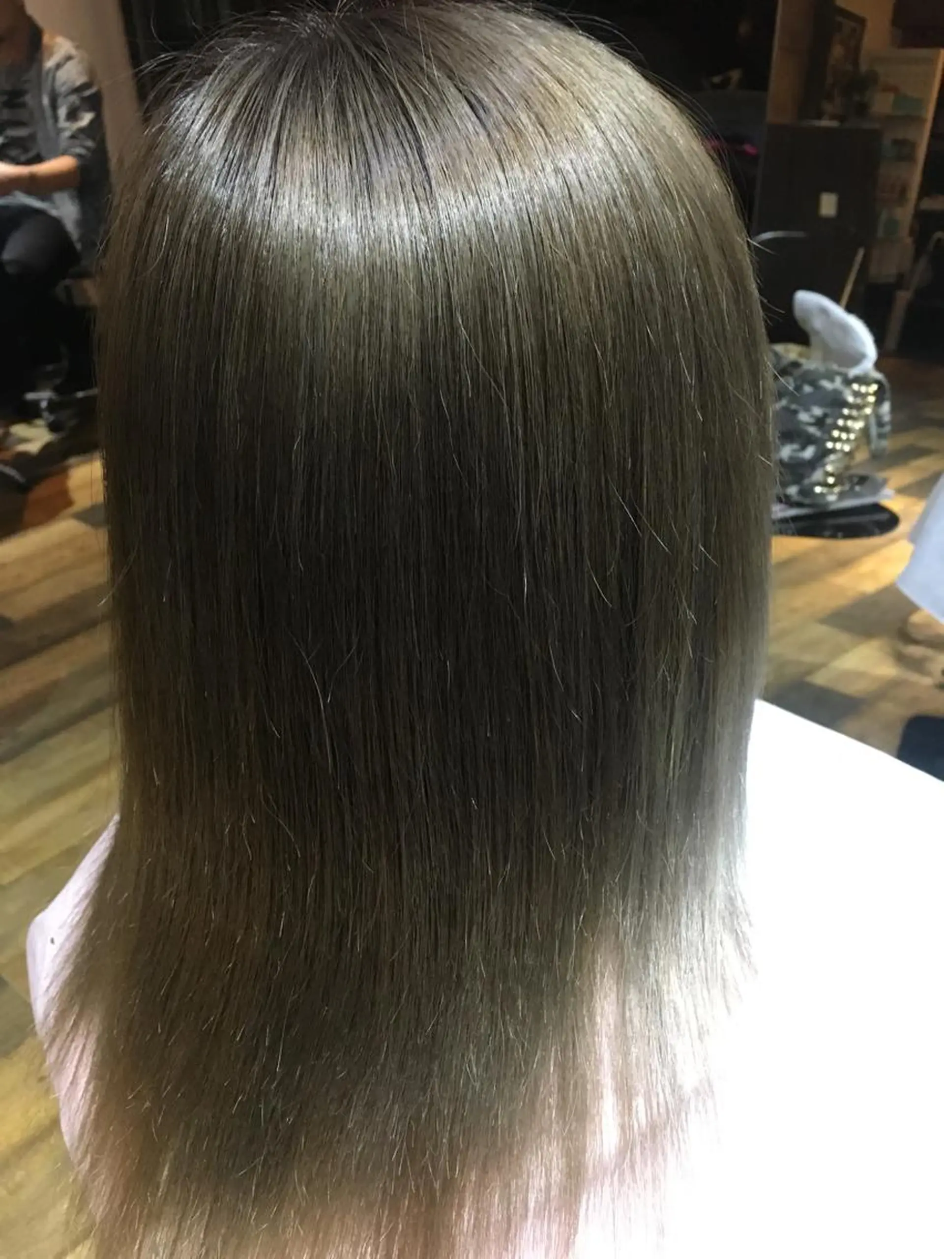 カラー 西村 雄二/エクステのヘアスタイル