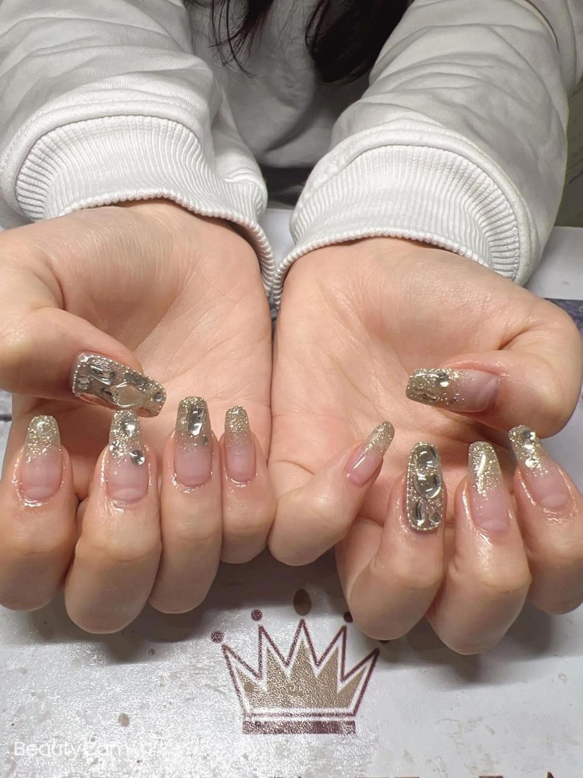 ネイル ガレンドウ 白澤 愛子のネイルデザイン