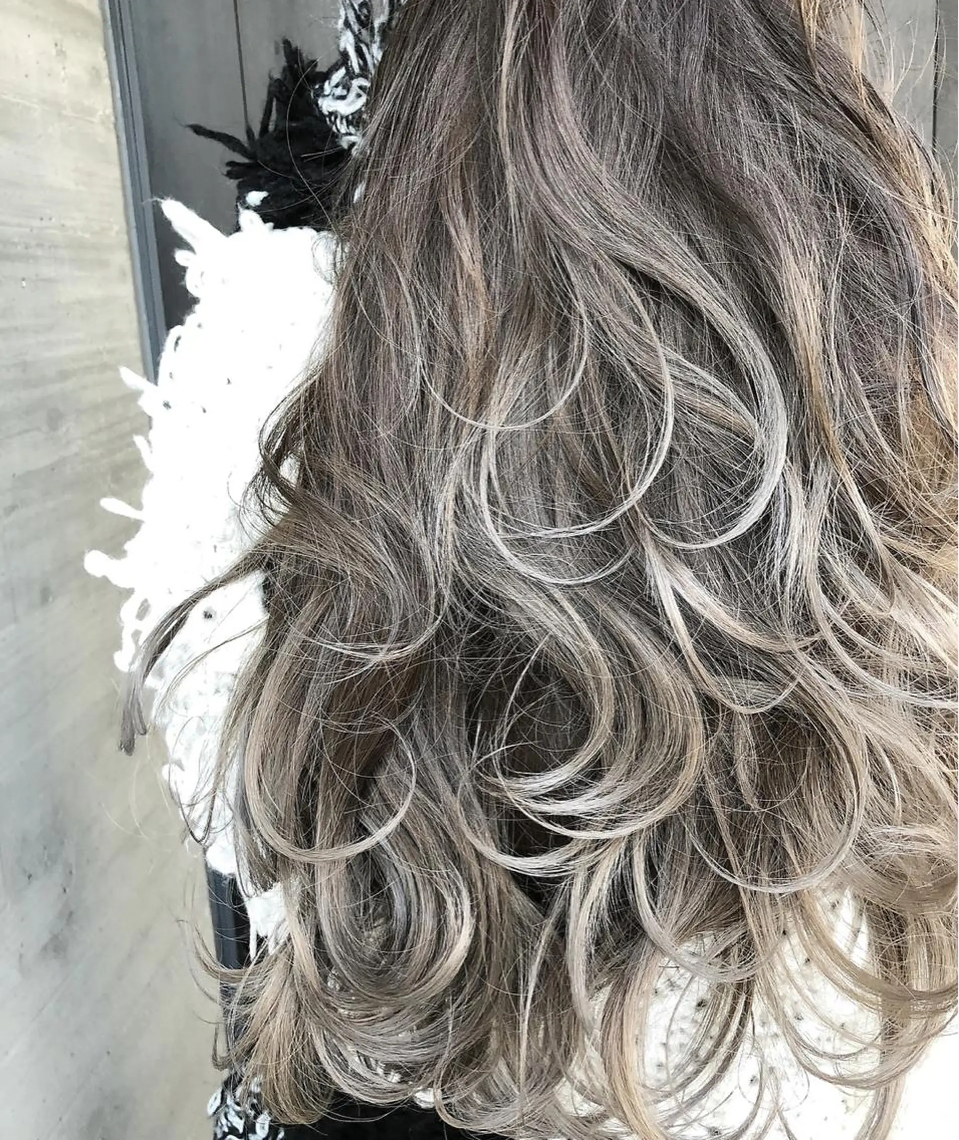 ロング カラー ヘアアレンジ 透明感カラー デザインカラー トリートメント 阿部 圭悟のヘアスタイル