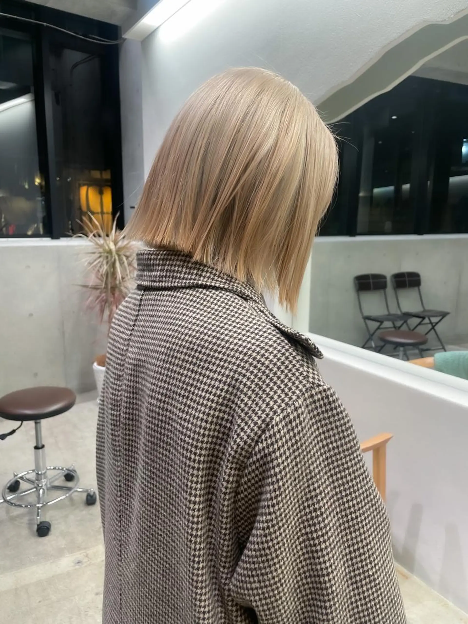 ショート カラー ヘアアレンジ ミニボブ/ブリーチ 🌈MISATOのヘアスタイル