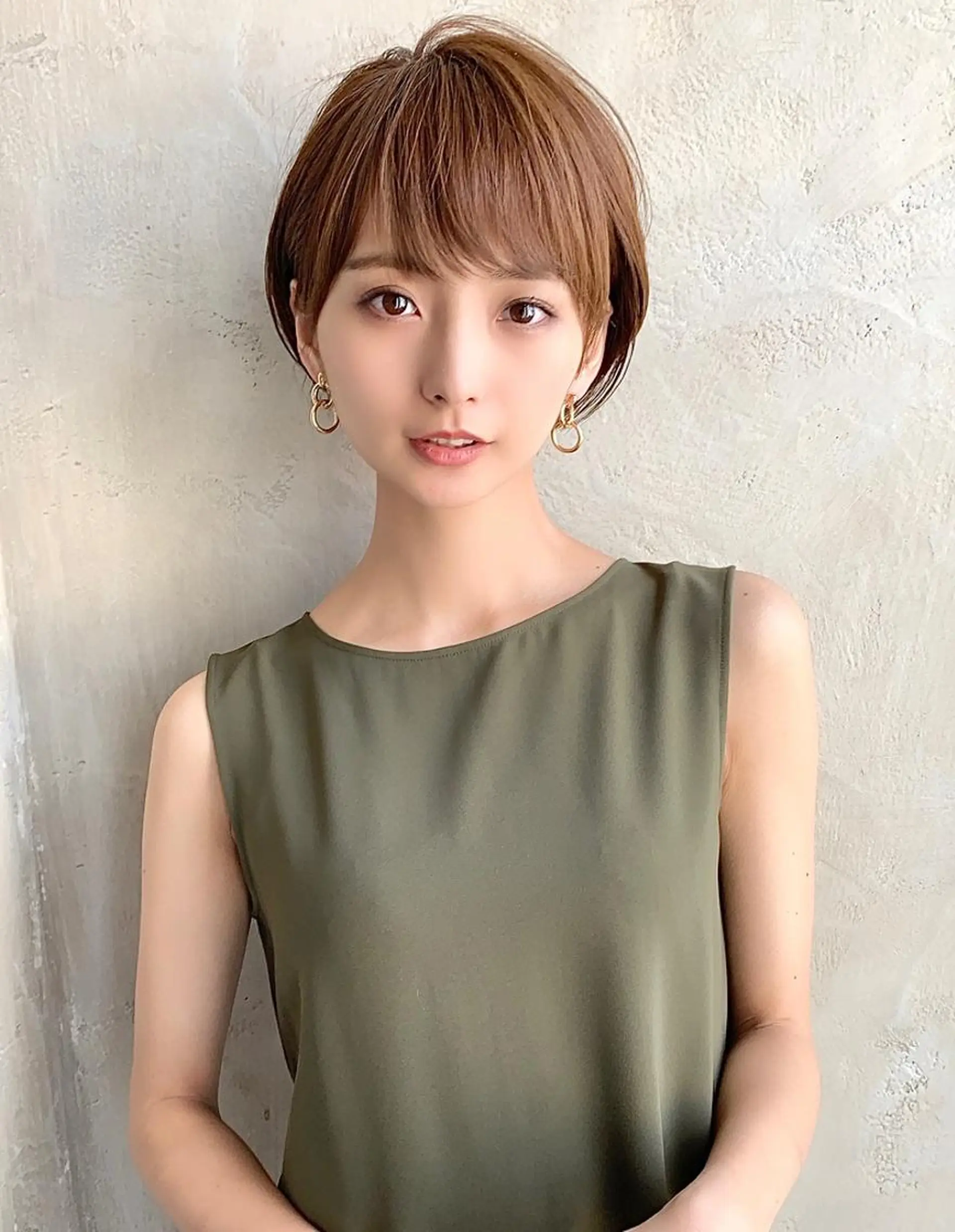 ショート 切りっぱなしボブ ショートボブ ハンサムショート 丸みショート アッシュ カット ヘアカラー トリートメント ショート、ボブの神✨ 峯朋也✂︎✨のヘアスタイル