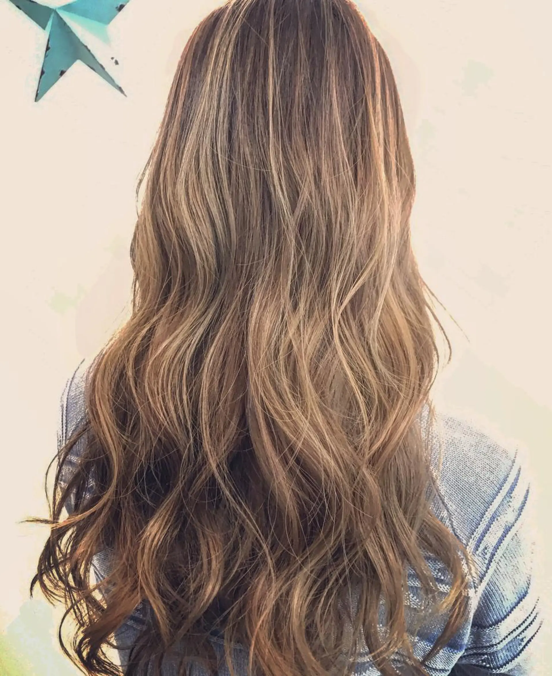 ロング カラー アッシュ アッシュグレー アッシュグレージュ グレージュ ハイライトカラー ヘアカラー トリートメント LANI hair resortのヘアスタイル