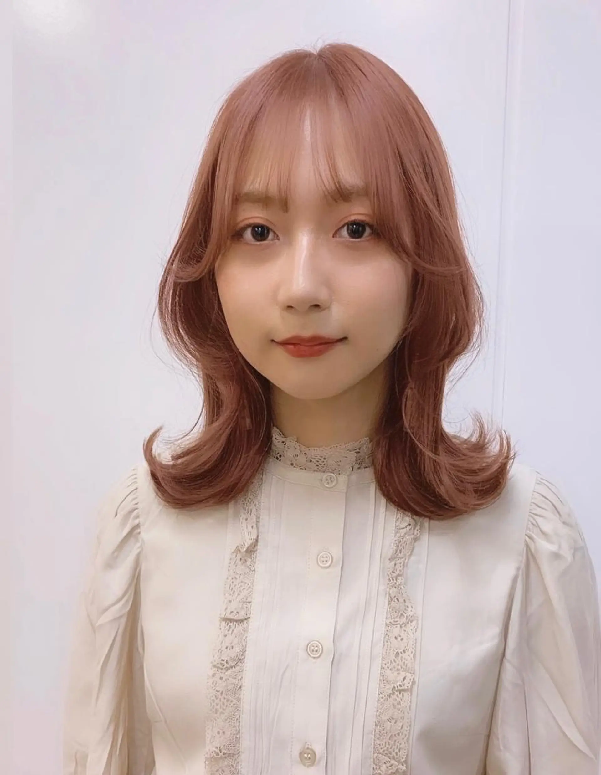 ミディアム カラー ヘアアレンジ 柔らか垢抜けｶﾗｰと ｶｯﾄ🫧ASUKAのヘアスタイル