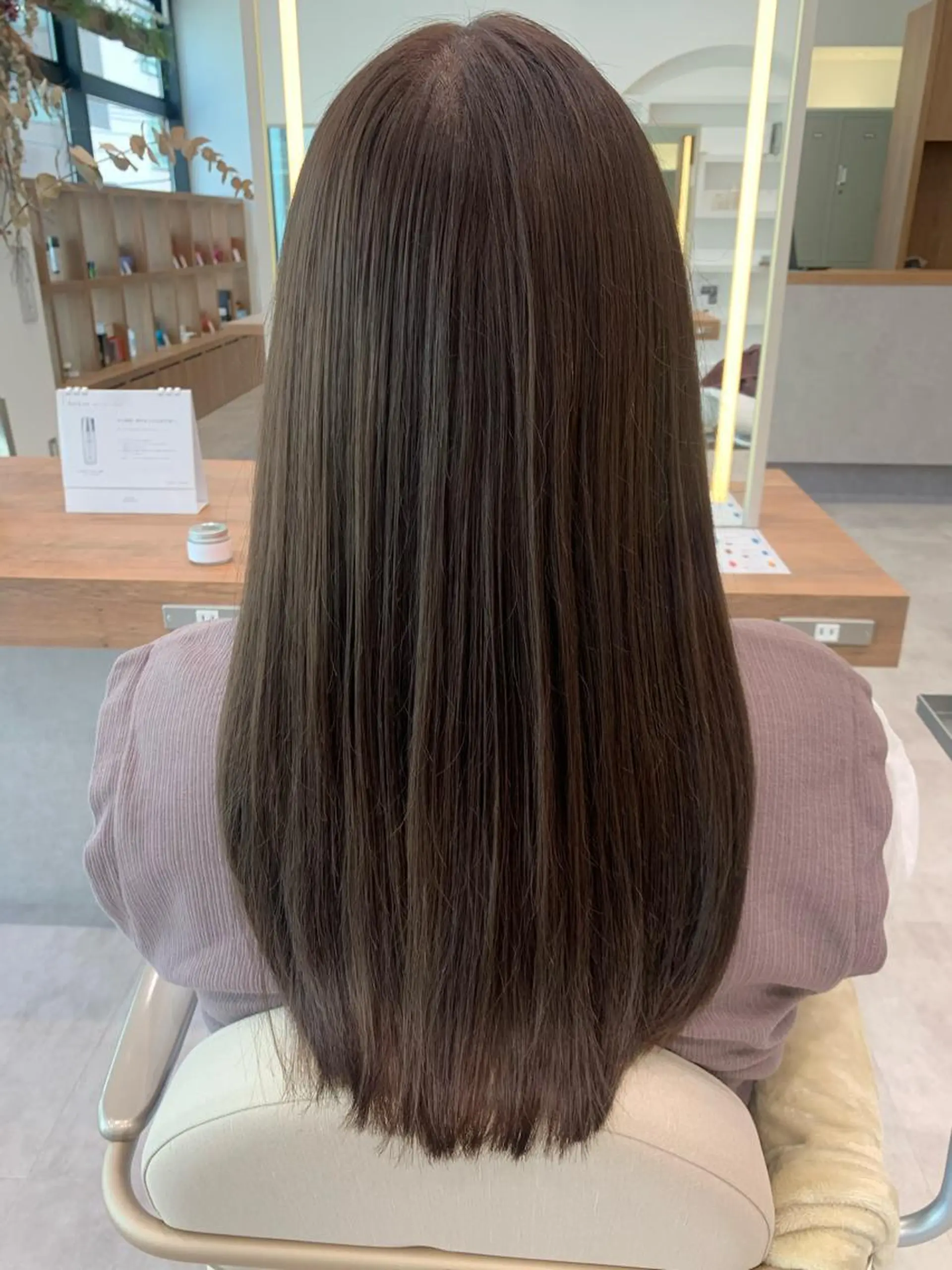 カラー アッシュ カット ヘアカラー トリートメント ヘッドスパ 近 紗理奈のヘアスタイル