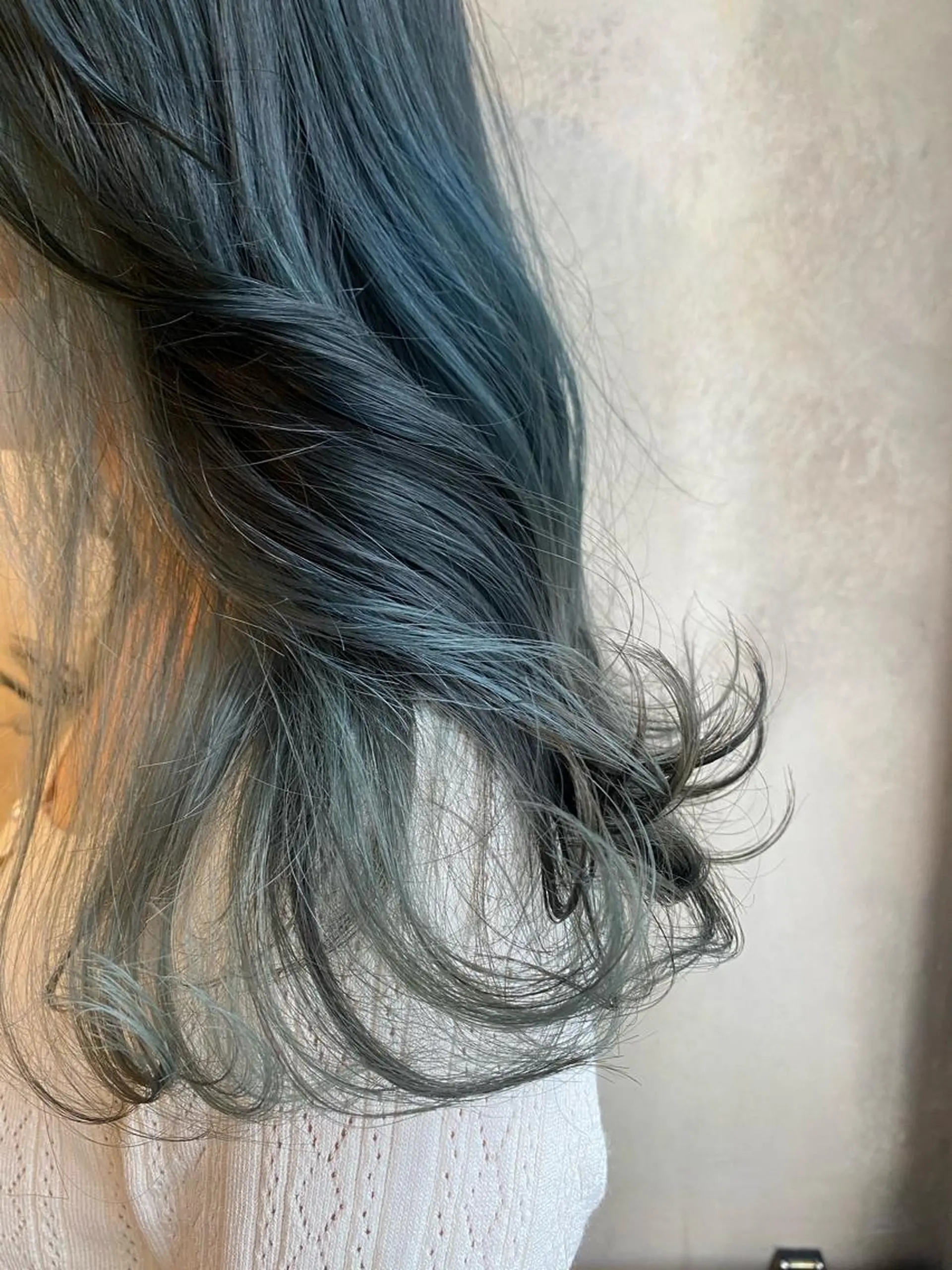 セミロング カラー カット ヘアカラー トリートメント ツキノキ ミナのヘアスタイル